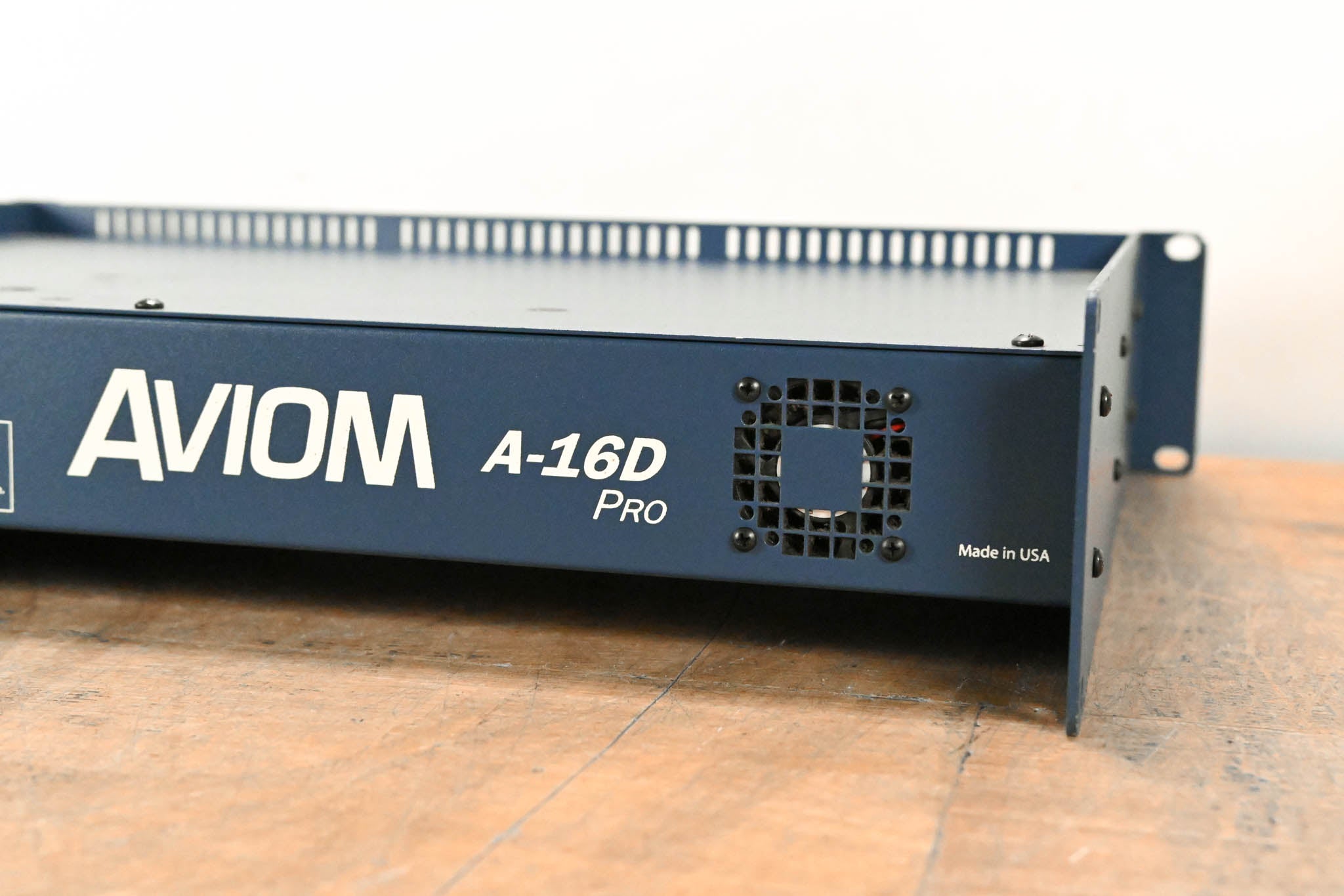 Aviom A-16D Pro A-Net Distributor