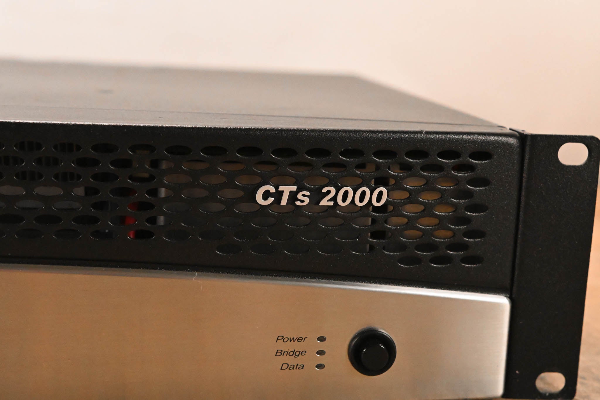 Crown CTs 2000 Two-Channel 1000W Power Amplifier