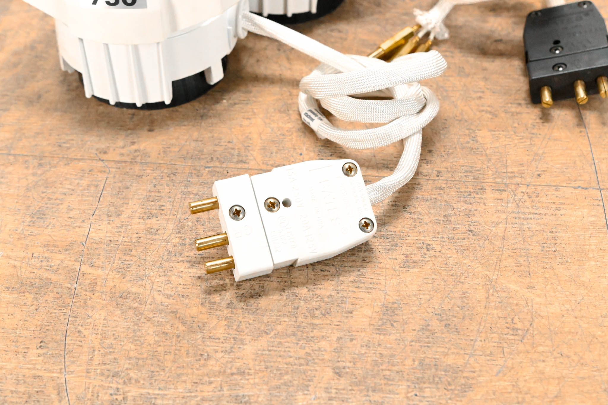 ETC 750W Lamp Burner Assembly for Source Four (Pack of 3)