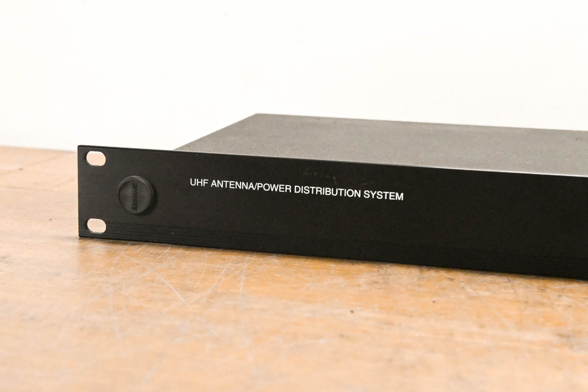 Shure UA844US Wideband UHF Antenna and Power Distributor (NO PSU)