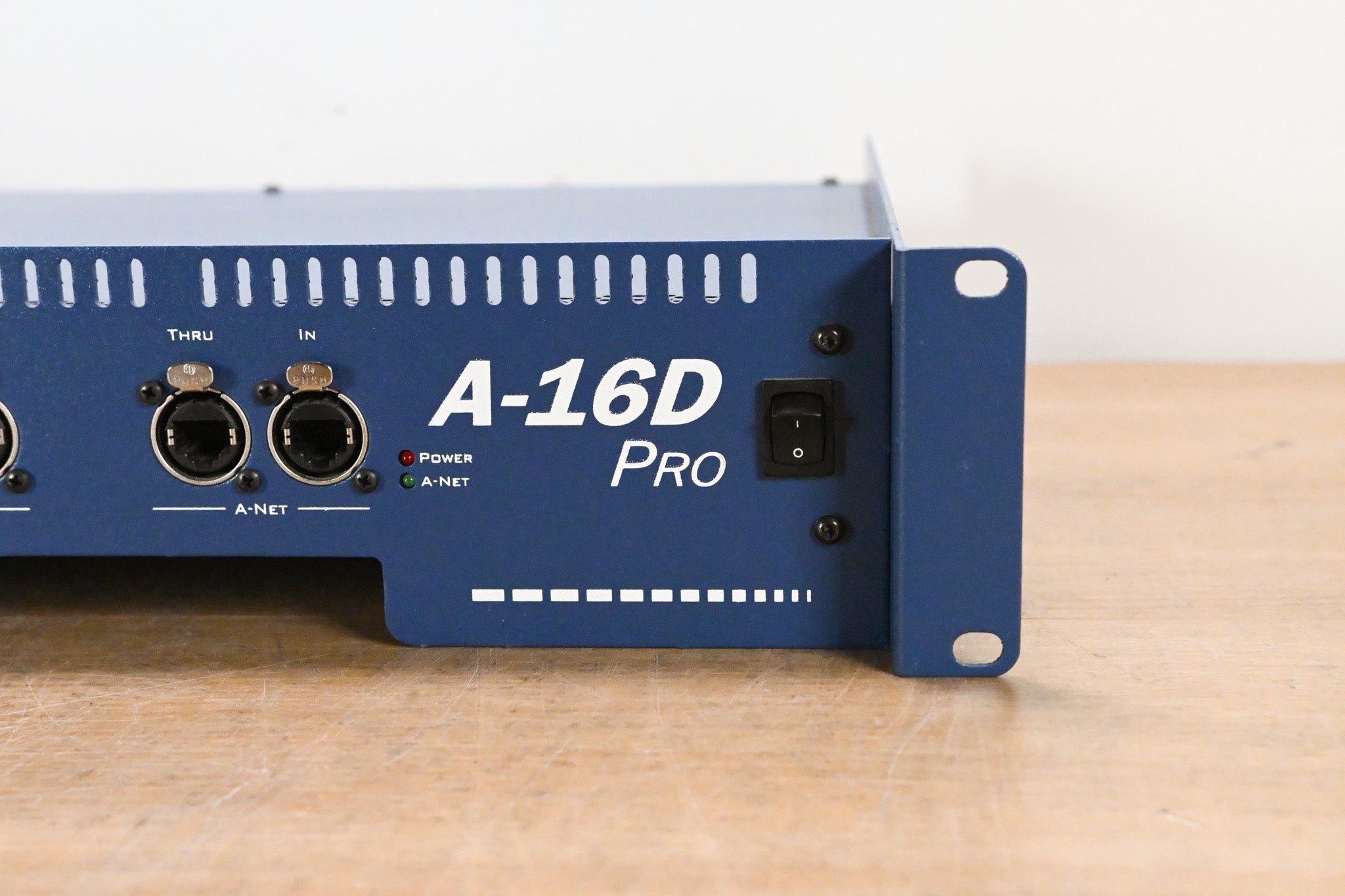 Aviom A-16D Pro A-Net Distributor