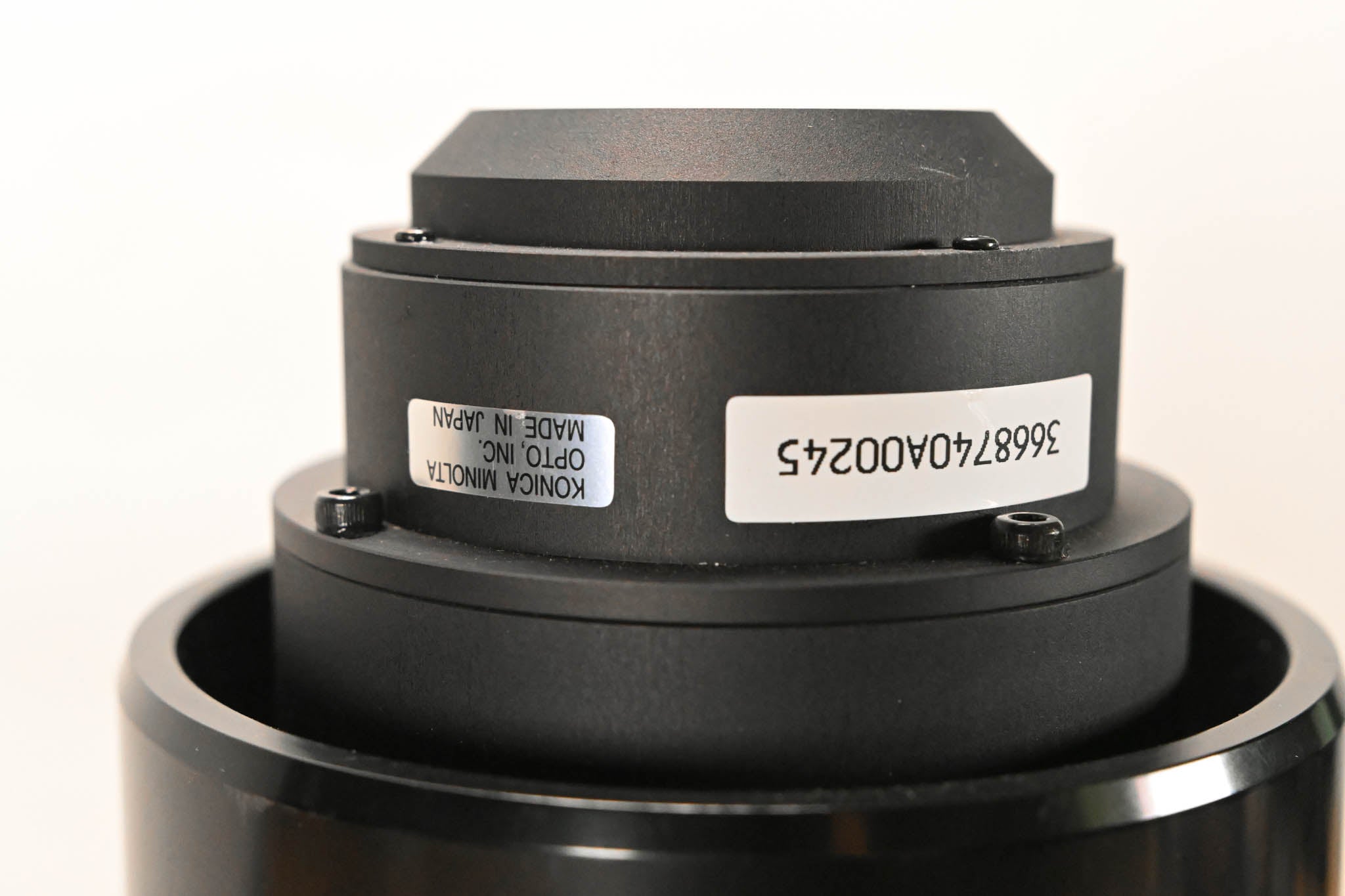 Konica Minolta SXGA+ 0.73:1 Projector Lens