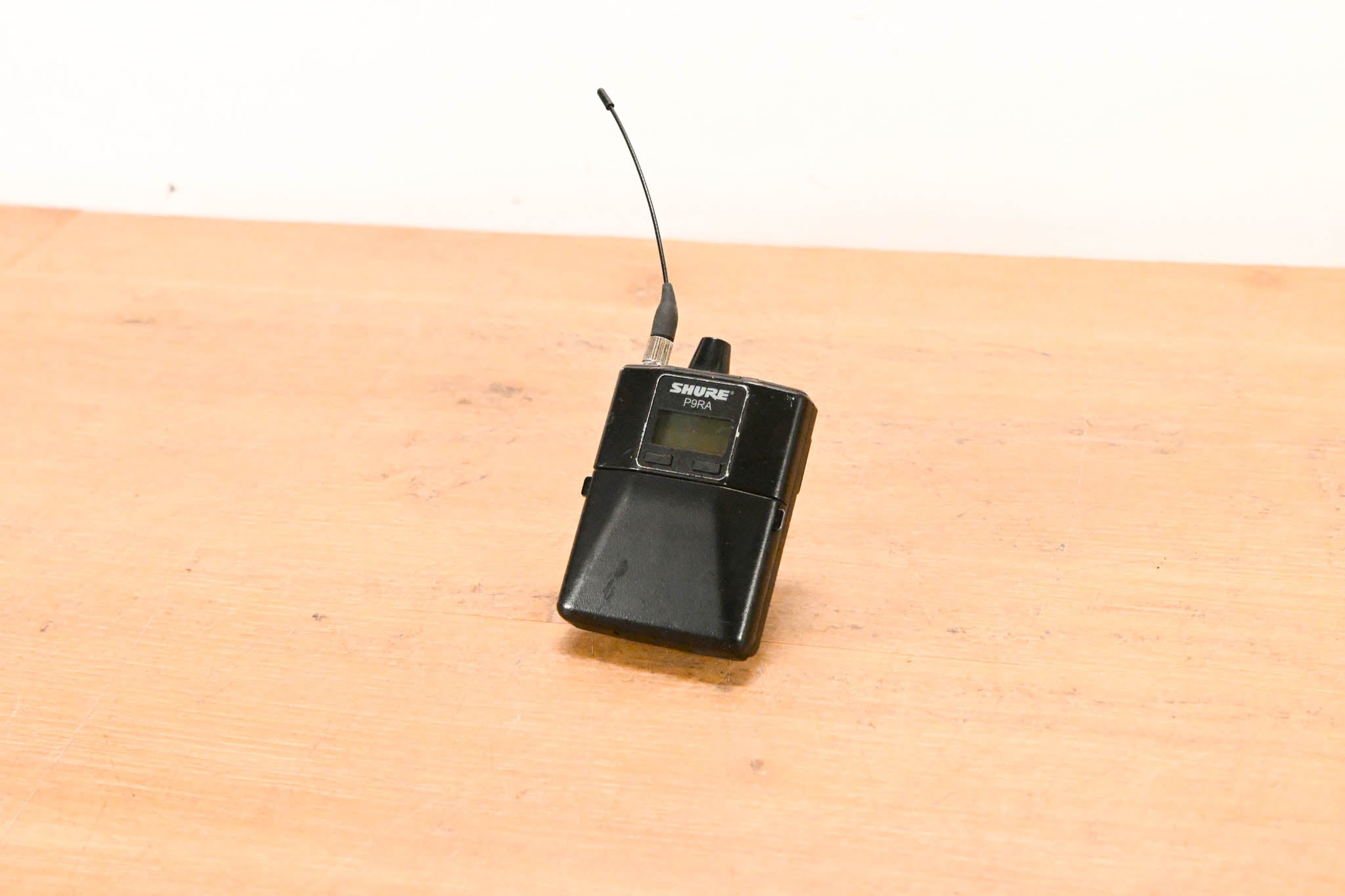 Shure P9RA-K1 Wireless Bodypack Receiver - K1 Band: 596-632 MHz