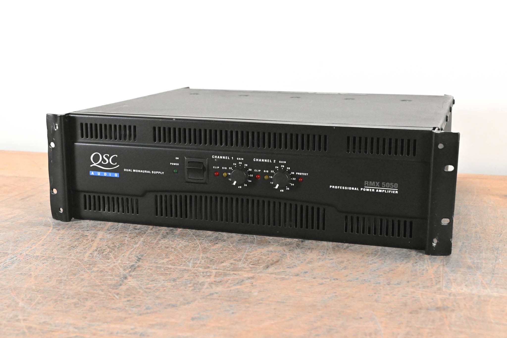 QSC RMX5050 2-Channel Power Amplifier