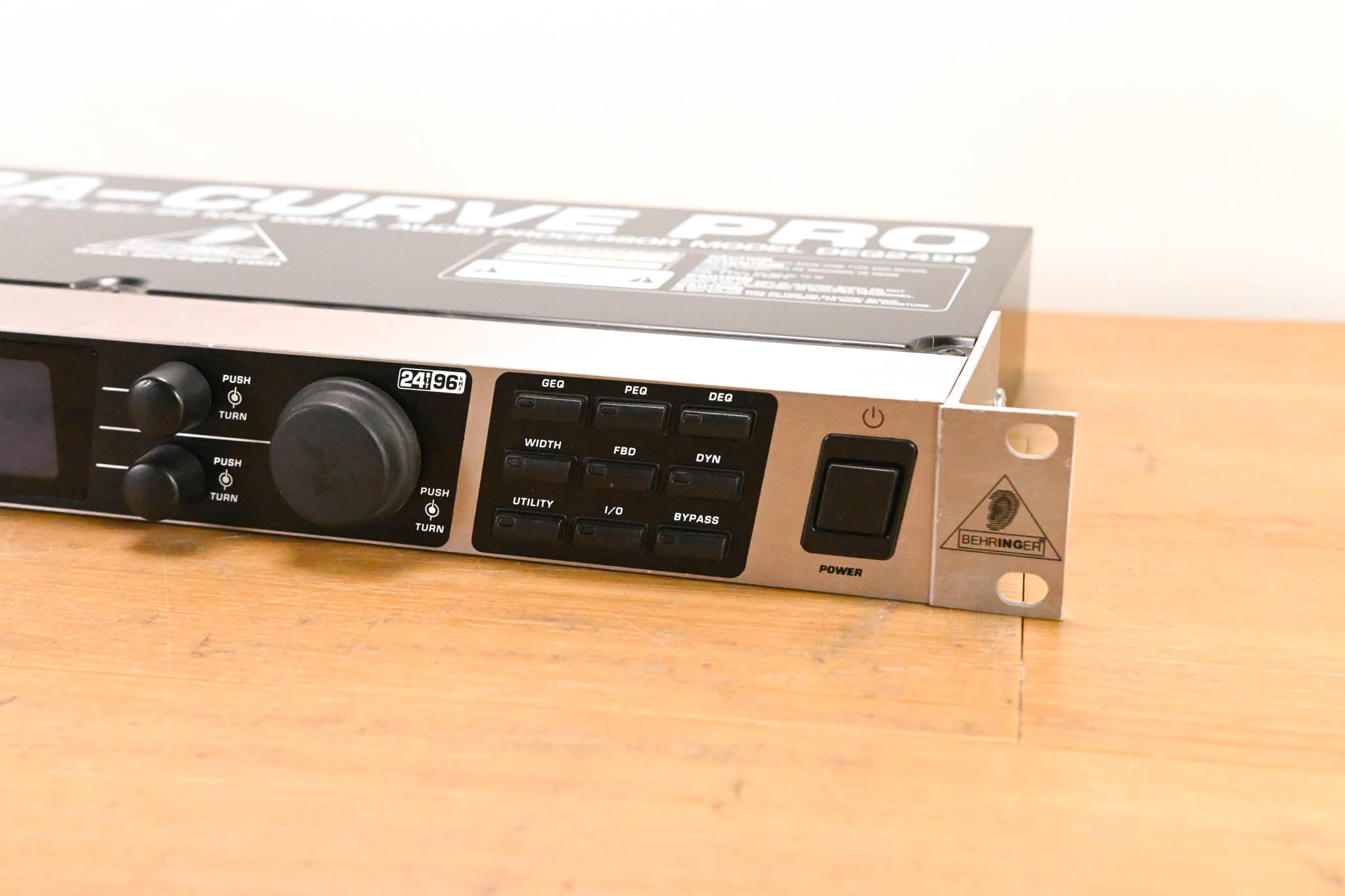 Behringer Ultracurve Pro DEQ2496 Equalizer and Mastering Processor