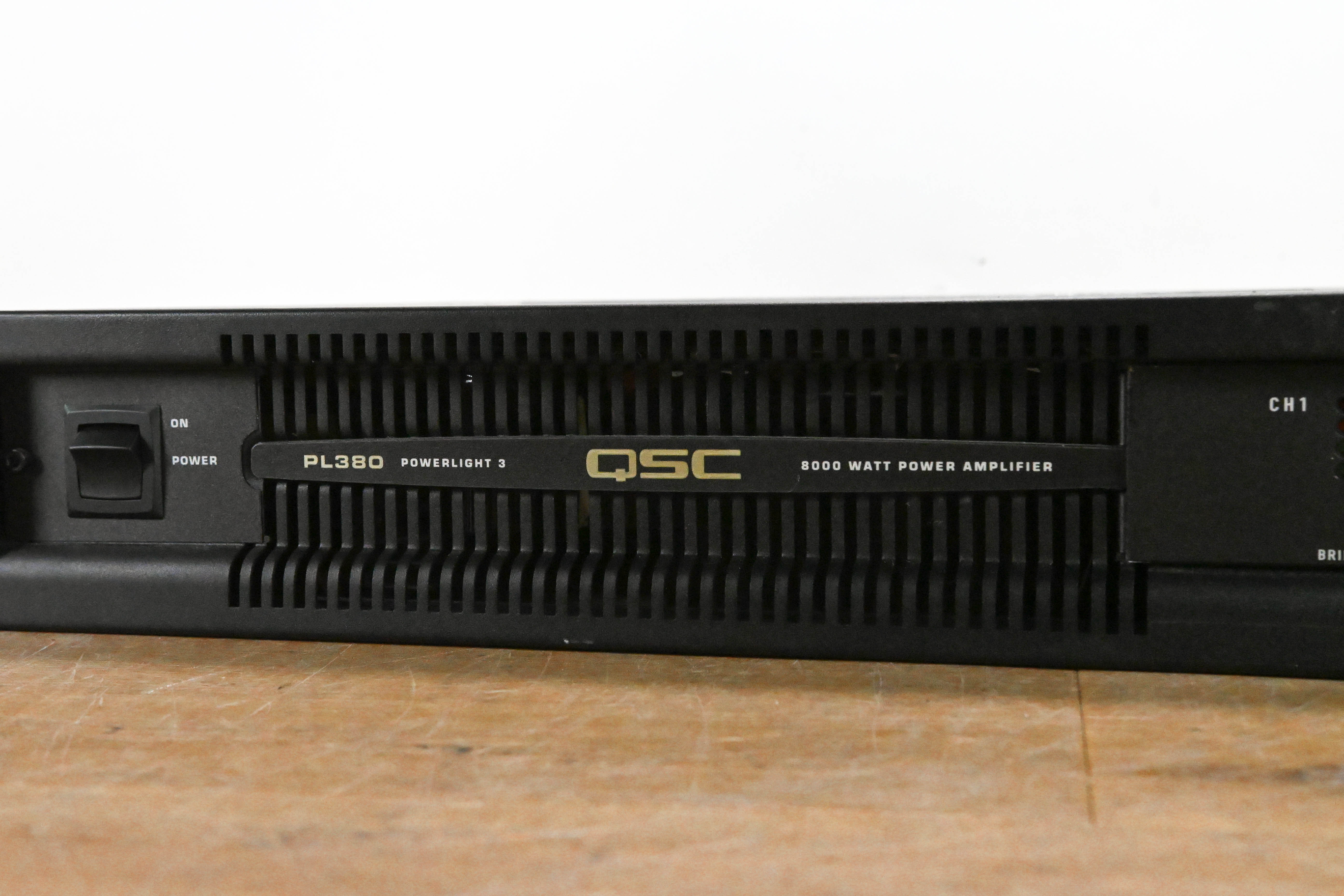 QSC PL380 Powerlight 3 Series 2-Channel Power Amplifier
