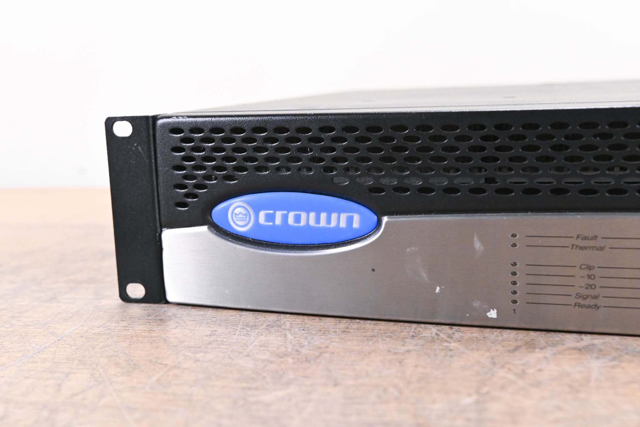 Crown CTs 3000 2-Channel Power Amplifier