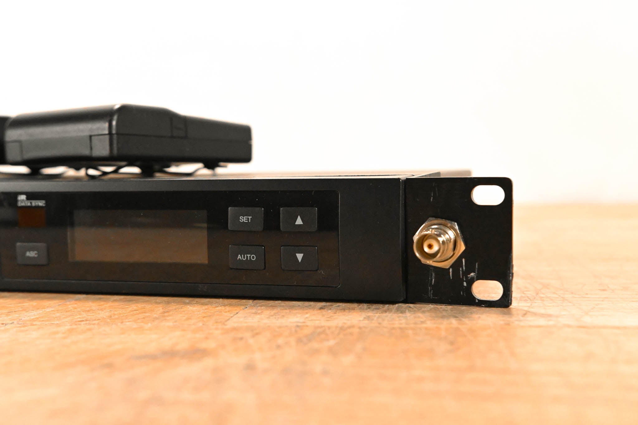 Airwave Technologies AT-4220 Wireless System B Range NO POWER SUPPLY