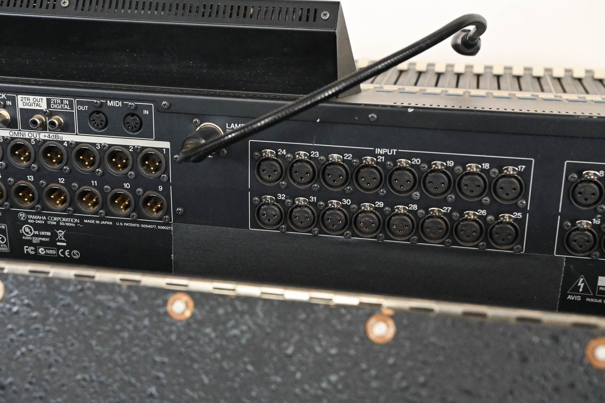 Yamaha LS9-32 32-Channel Digital Mixing Console with Road Case