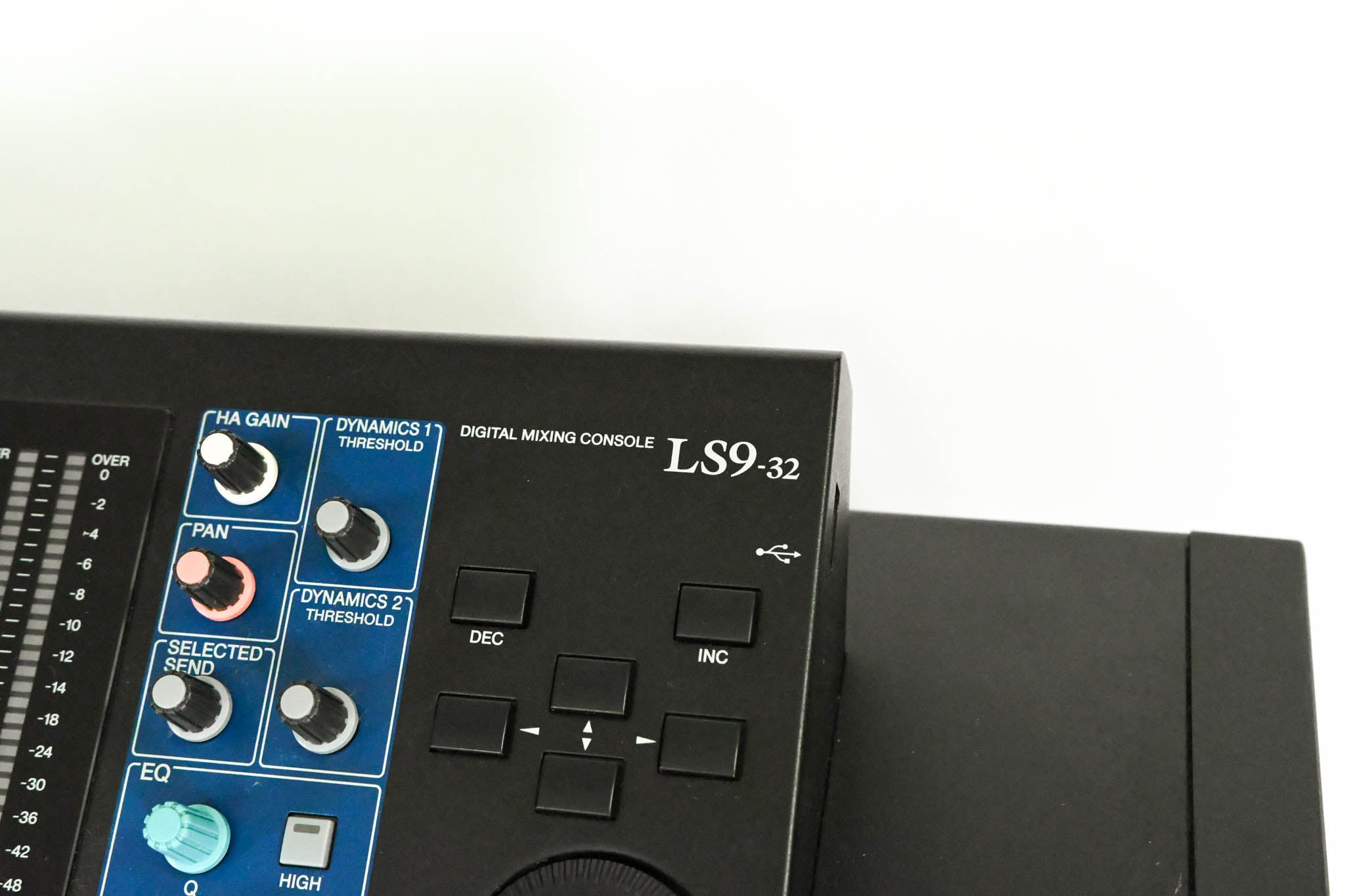 Yamaha LS9-32 32-Input Digital Mixing Console