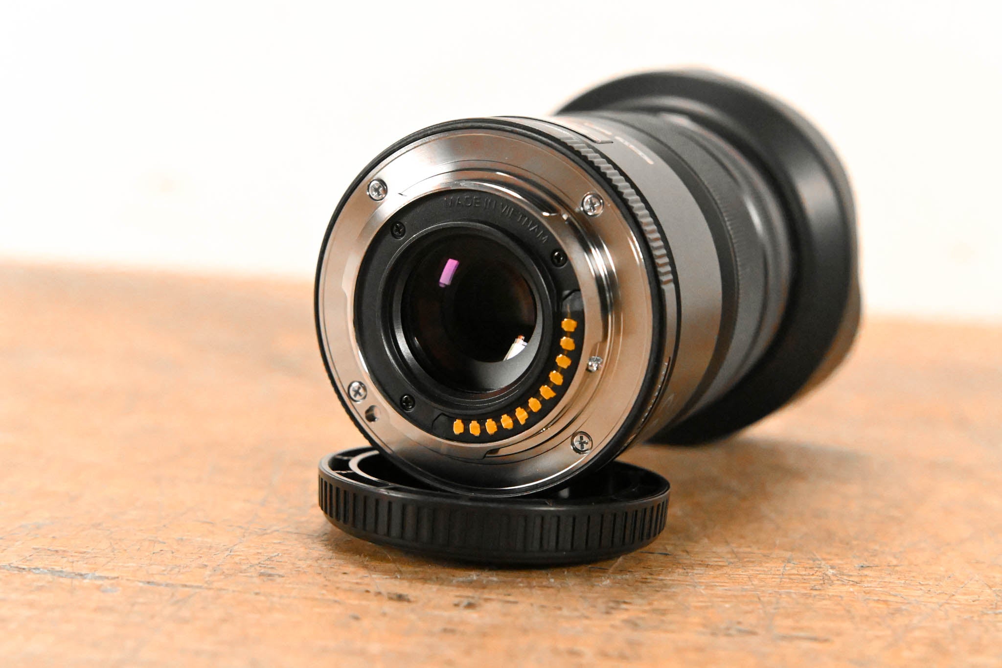Olympus M.Zuiko Digital ED 12-50mm f3.5-6.3 EZ w/ JJC LH-J55C Lens Hood