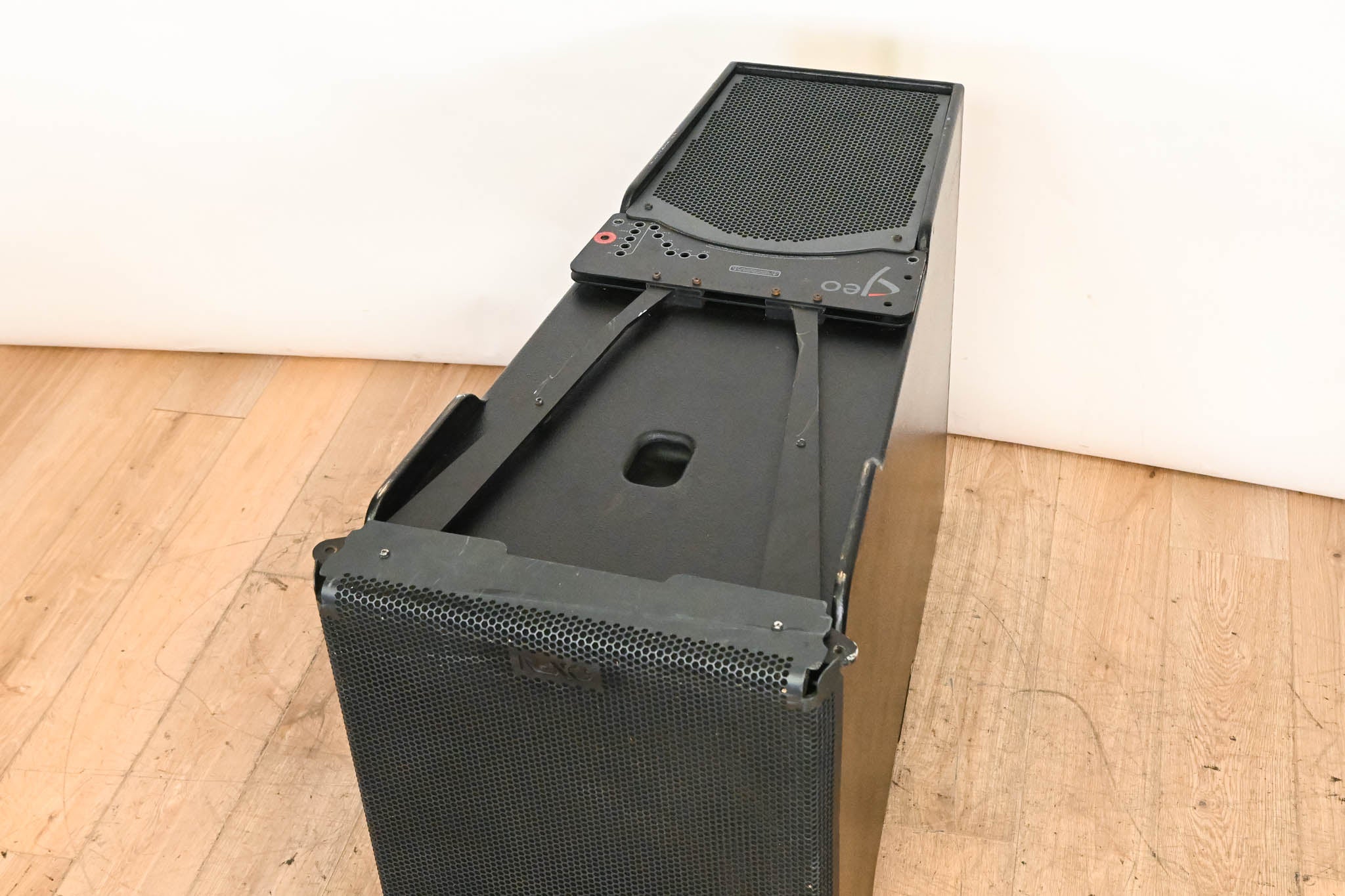 NEXO GEO SUB Cardioid Bass and Sub-Bass Module