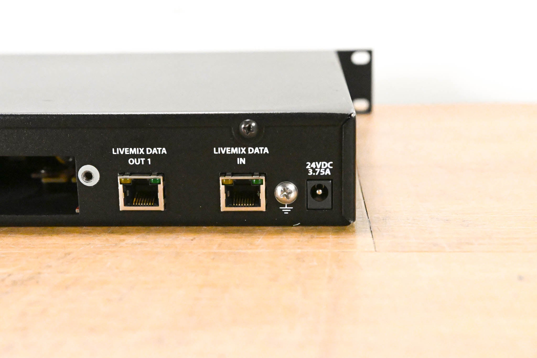 Digital Audio Labs Livemix MIX-32 Distribution Module (NO POWER SUPPLY)