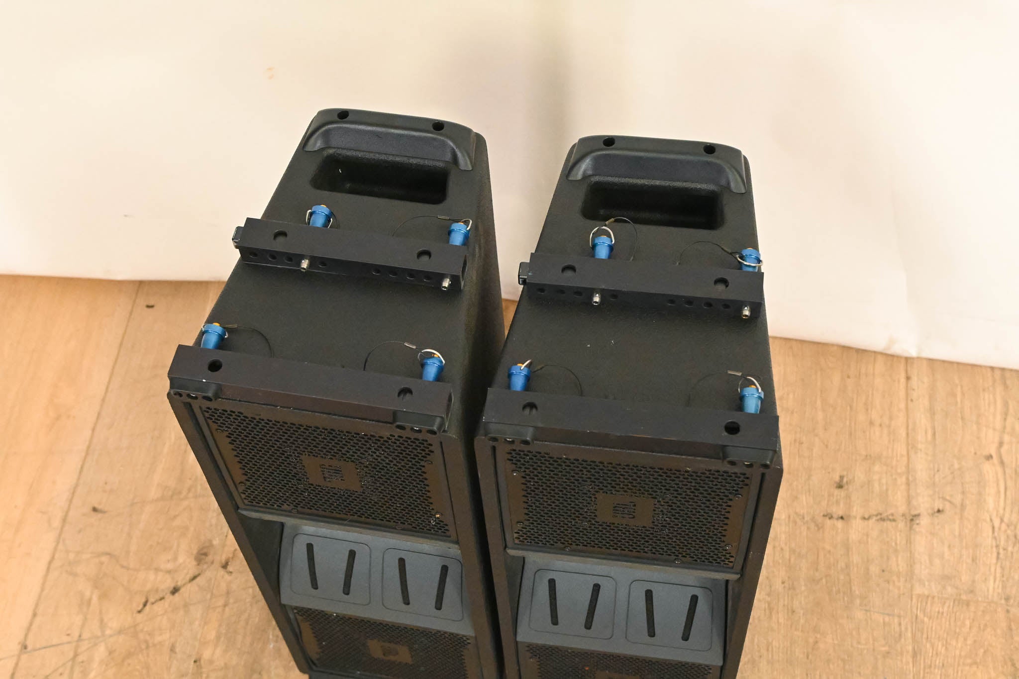 JBL VT4886 Dual 6.5" Passive Compact Line Array Loudspeakers (PAIR)