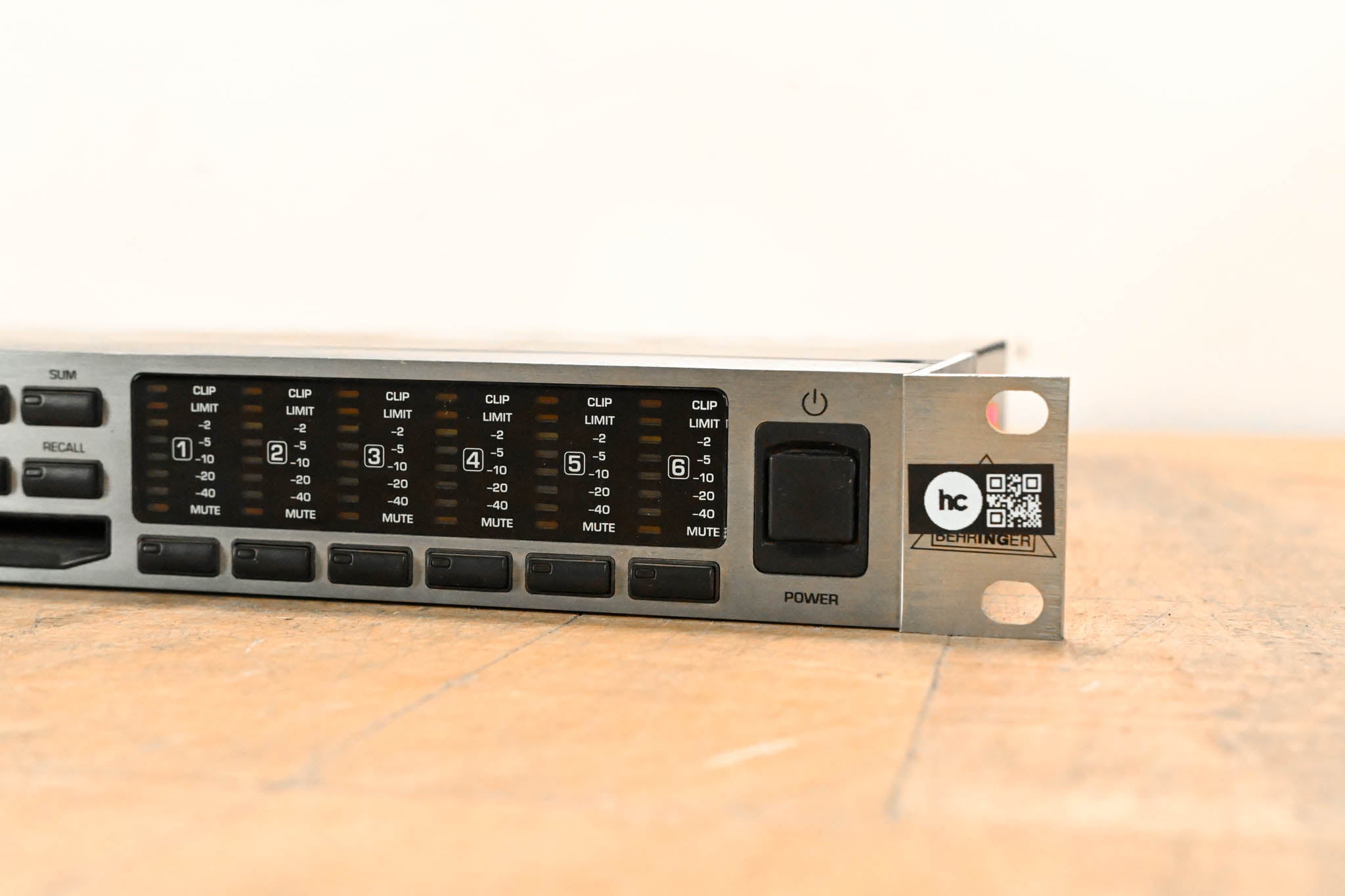 Behringer ULTRADRIVE PRO DCX2496 Loudspeaker Management System