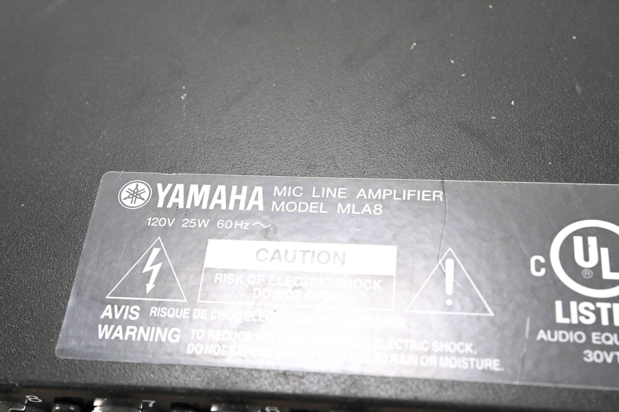 Yamaha MLA8 8-Channel Microphone/Line Preamplifier