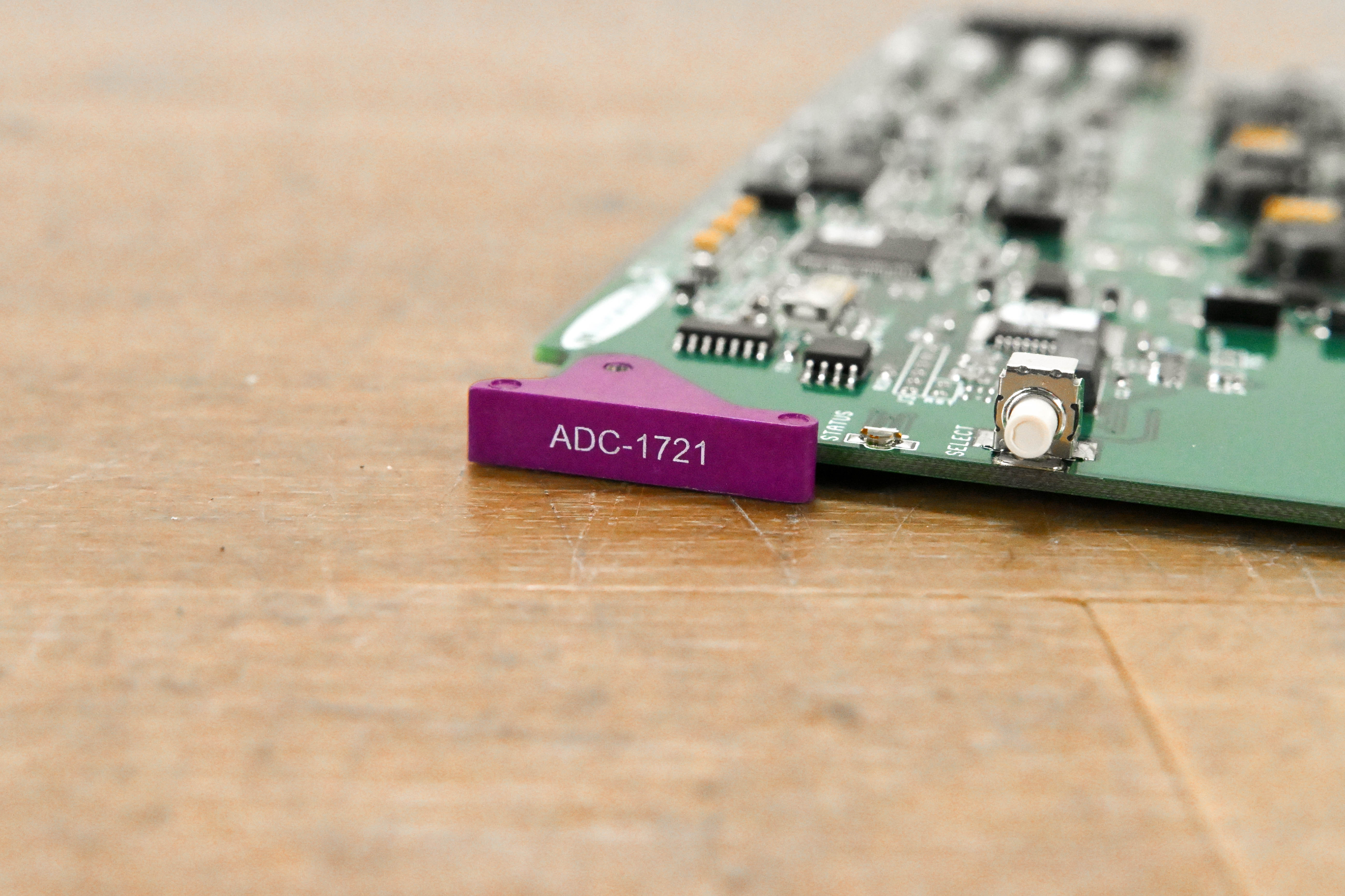 Miranda ADC-1721 Dual Analog Audio to AES Converter