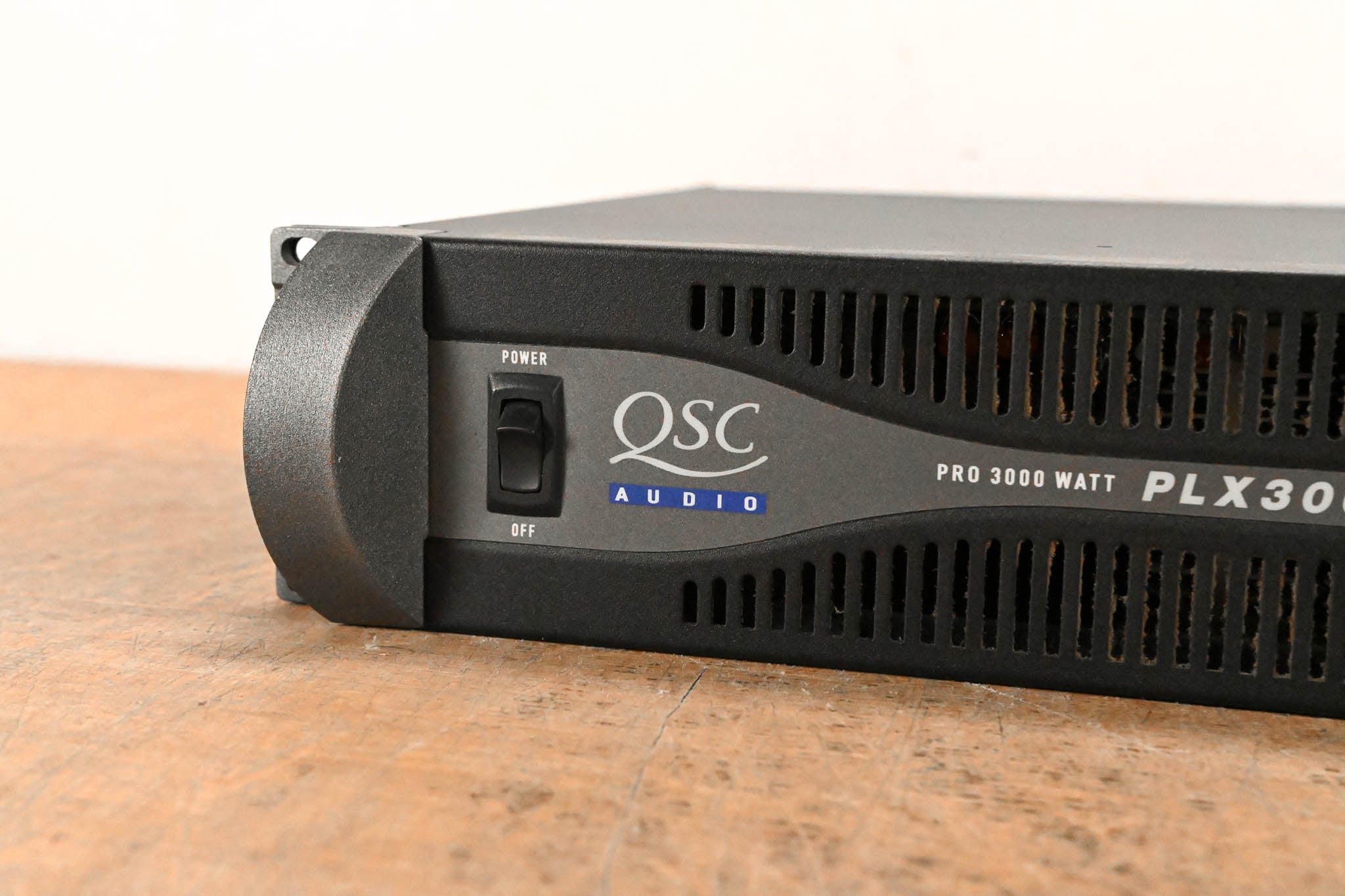 QSC PLX3002 2-Channel Power Amplifier