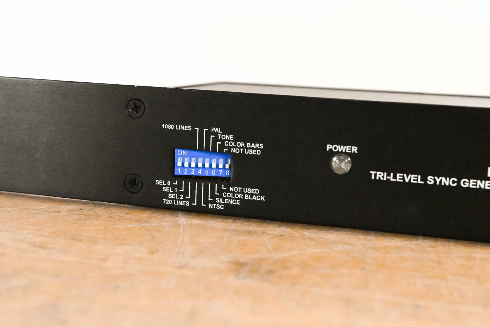 ESE DV-319 HD & SD Sync Generator