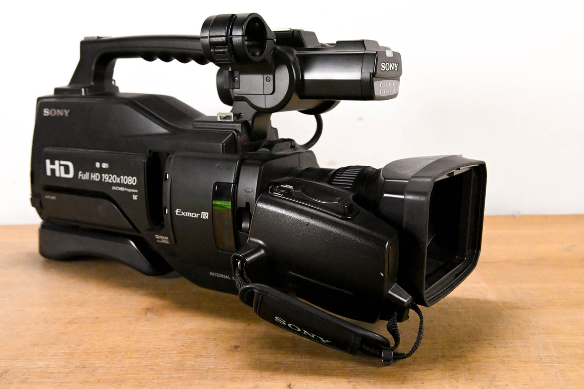 Sony HXR-MC2500 1/4-inch Exmor R CMOS Sensor HD / SD AVCHD Camcorder