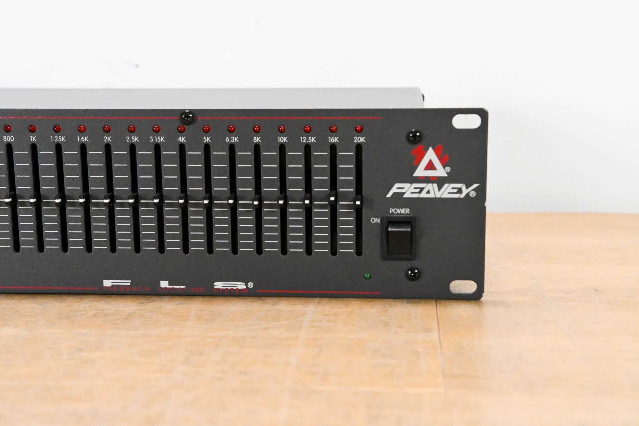 Peavey QF 131 31-Band Graphic Equalizer
