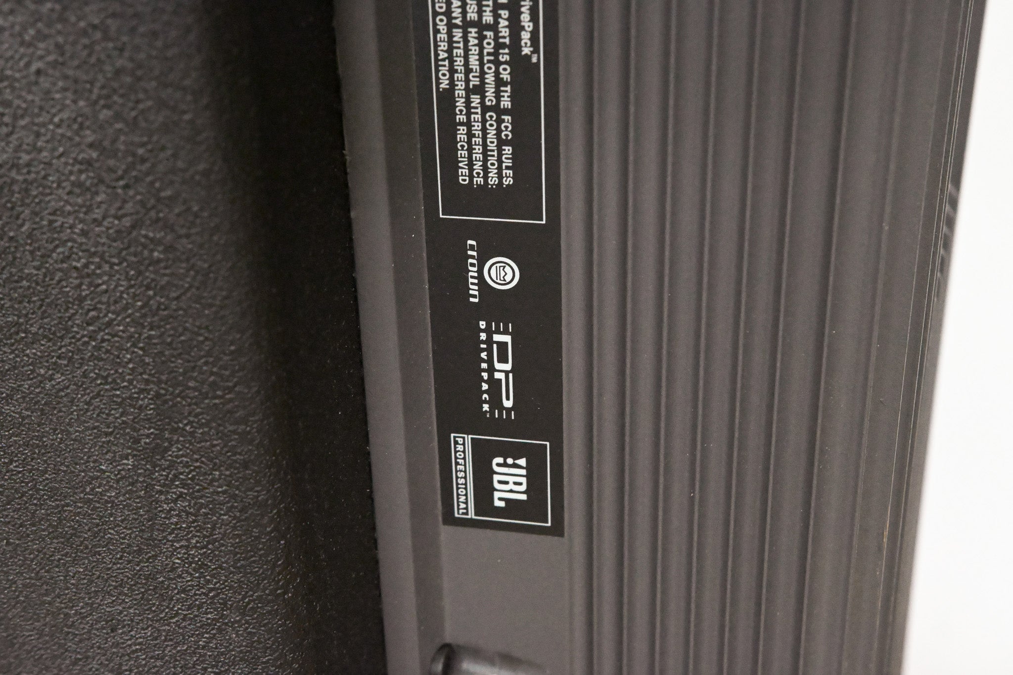 JBL VT4882DP Powered Dual 15" VerTec Line Array Subwoofer