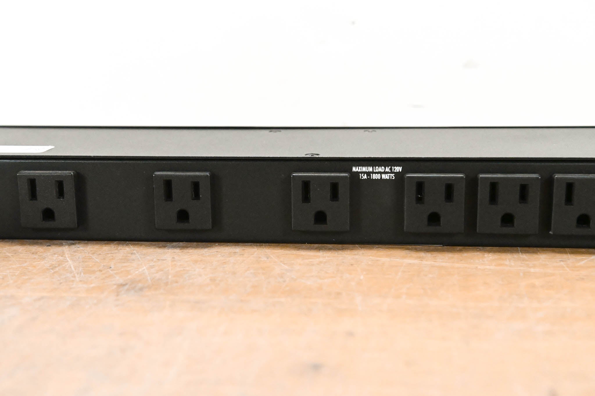 Furman M-8x2 8-Outlet Power Conditioner