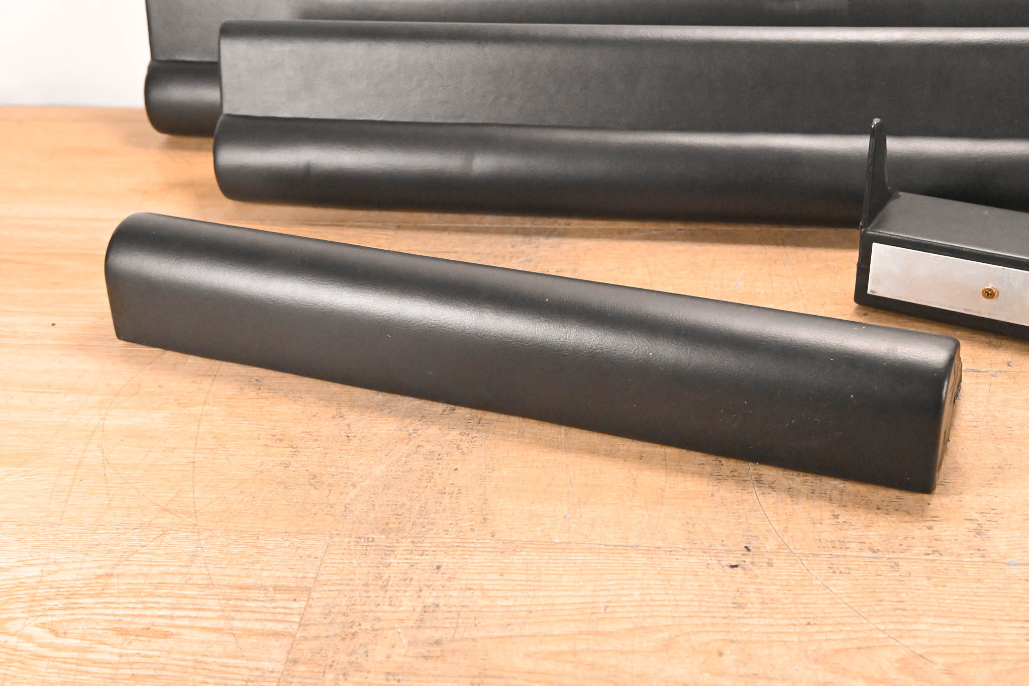 Solid State Logic C300 HD Cushioned Front Panel Armrest Set (5 Pieces)