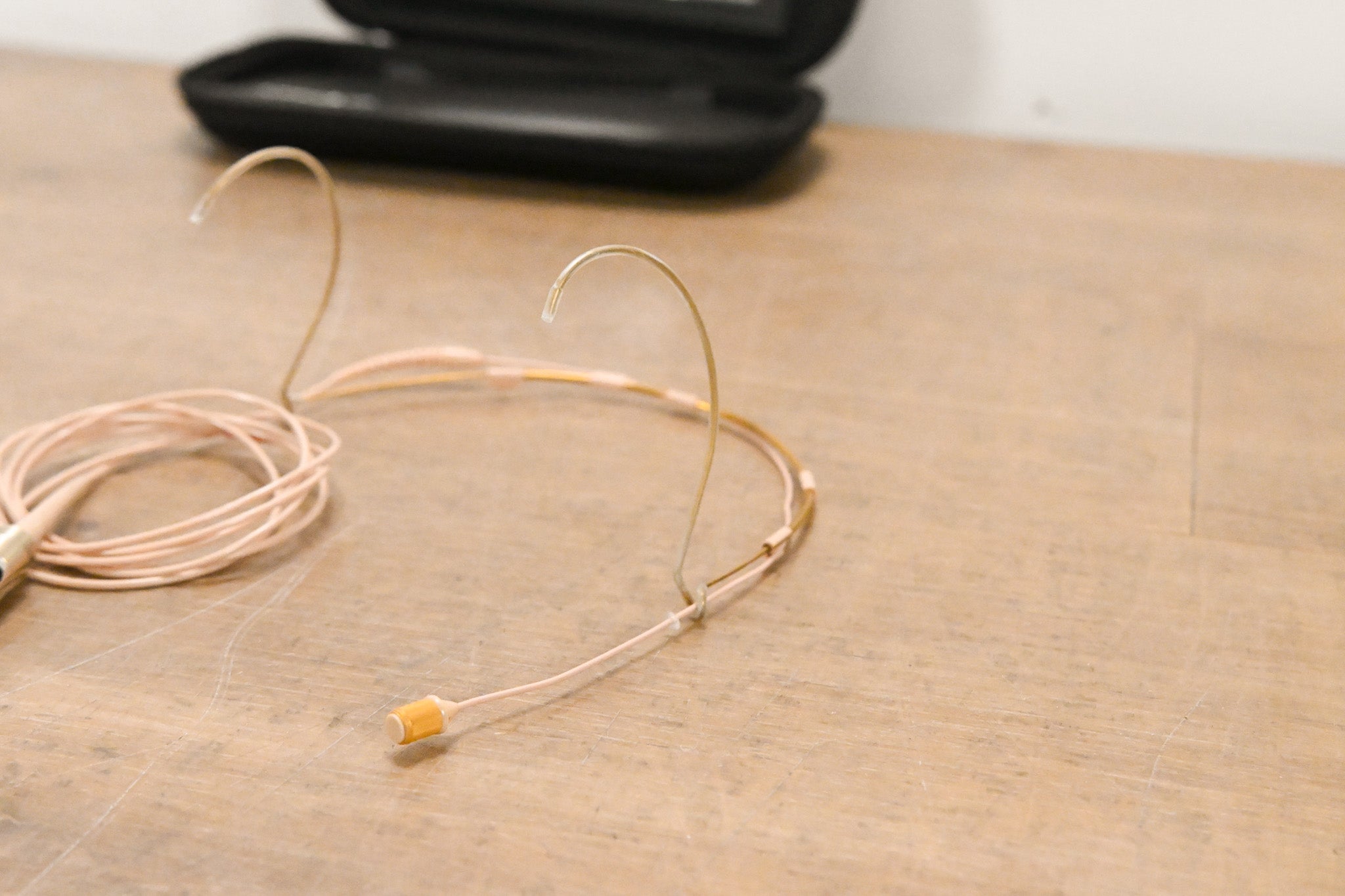 DPA Microphones 4088 CORE Directional Headset Mic, Beige, TA4F Connector