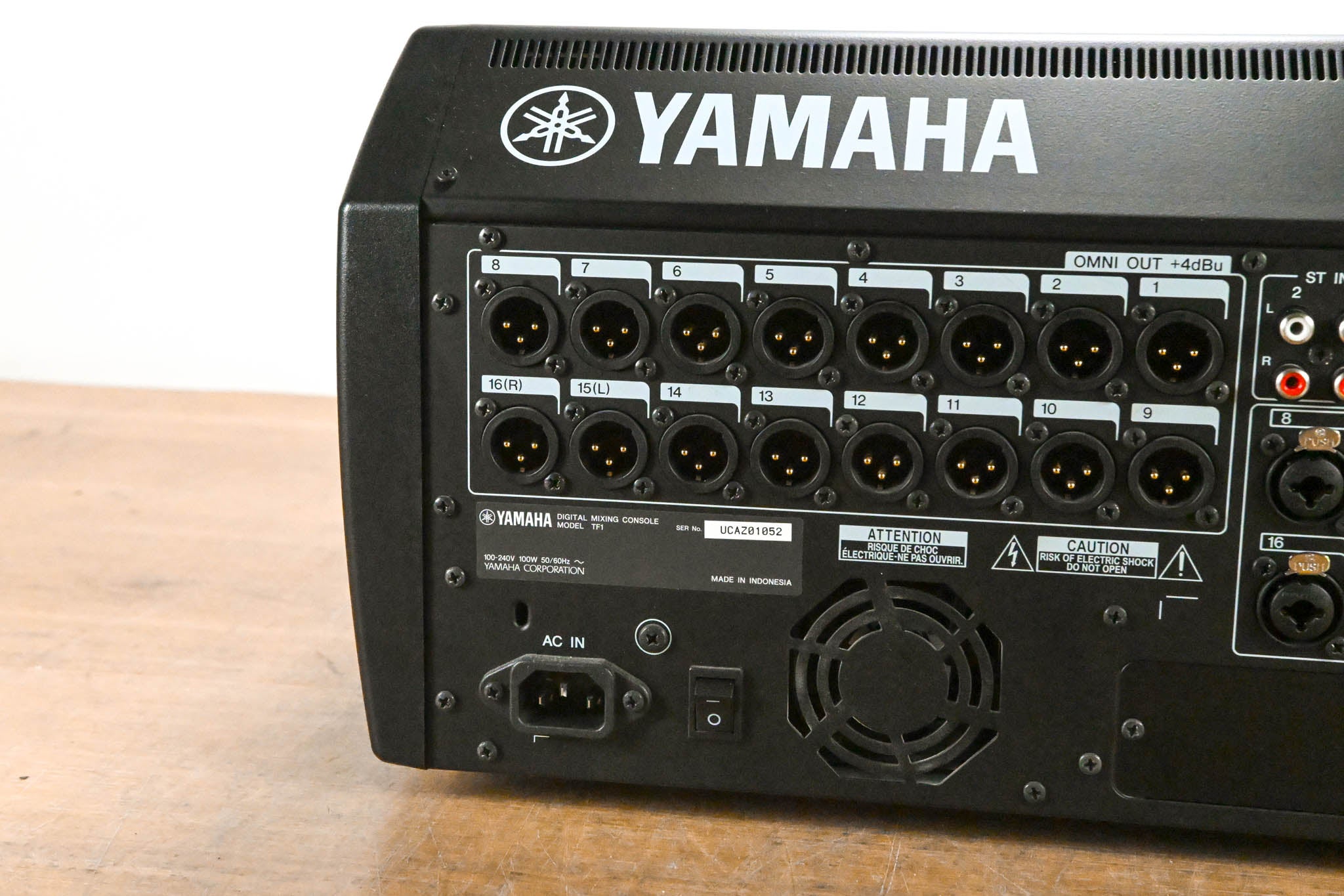 Yamaha TF1 16-Channel Digital Mixing Console