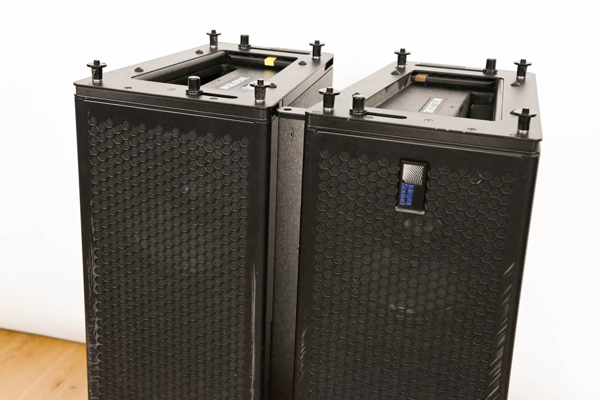 Meyer Sound M'elodie High-Power Curvilinear Array Loudspeaker (PAIR)