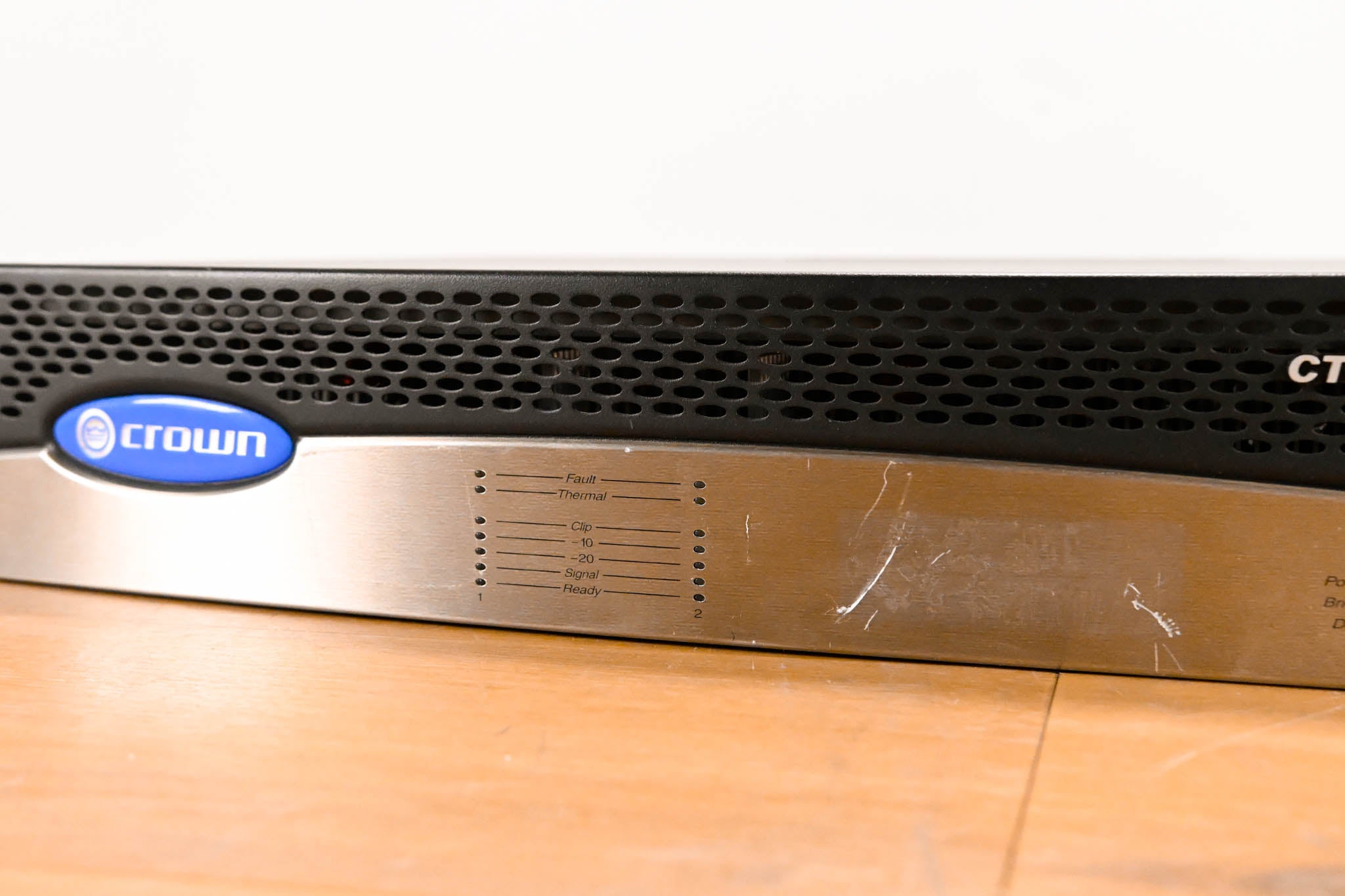 Crown CTs 1200 Two-Channel 600W Power Amplifier