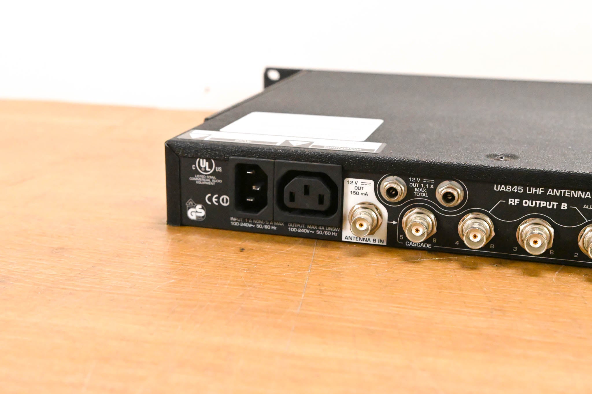 Shure UA845-UA UHF Antenna Distribution System 782-806 MHz