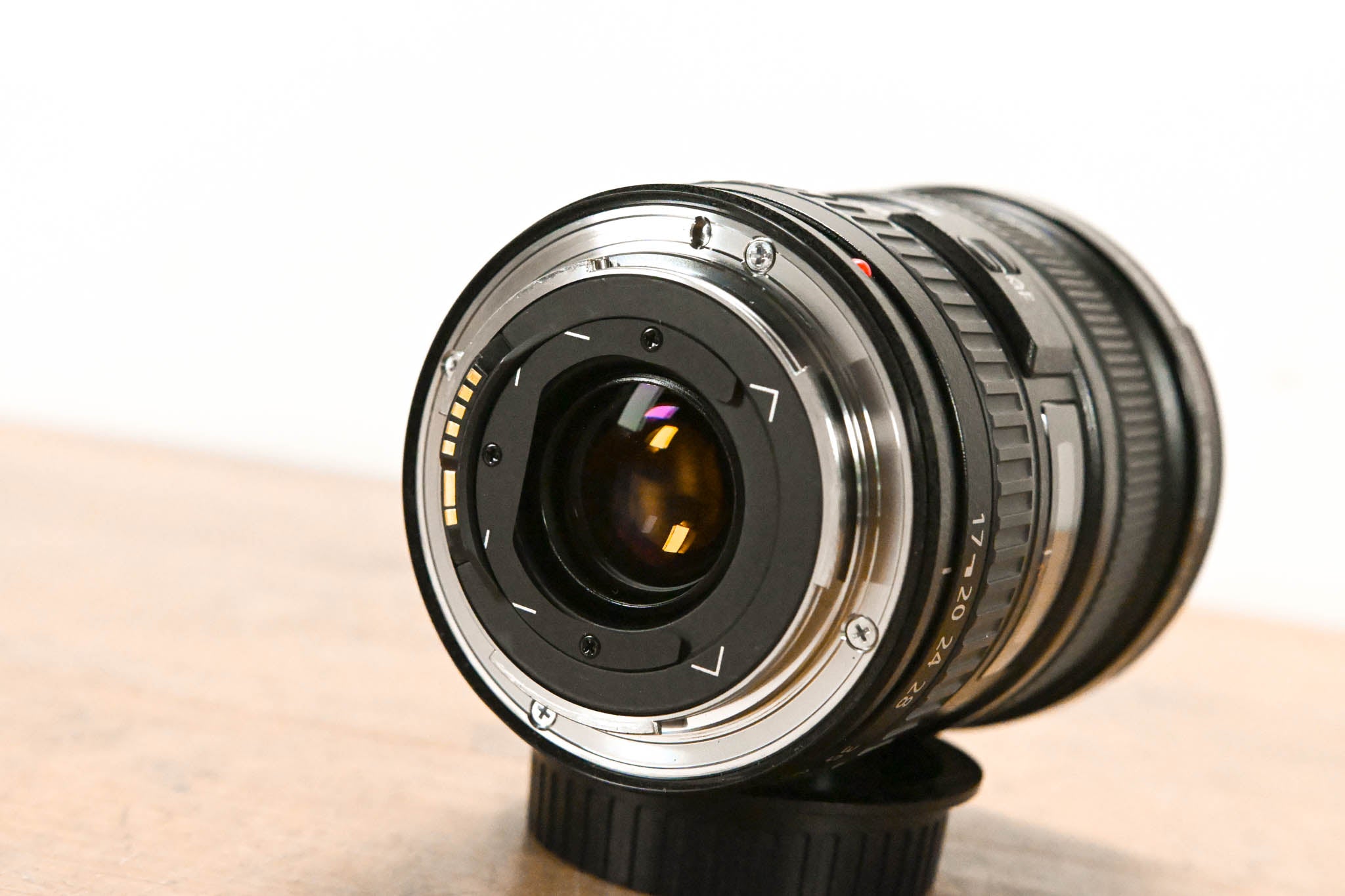 Canon EF 17-40mm f/4L USM Ultra Wide Angle Zoom Lens