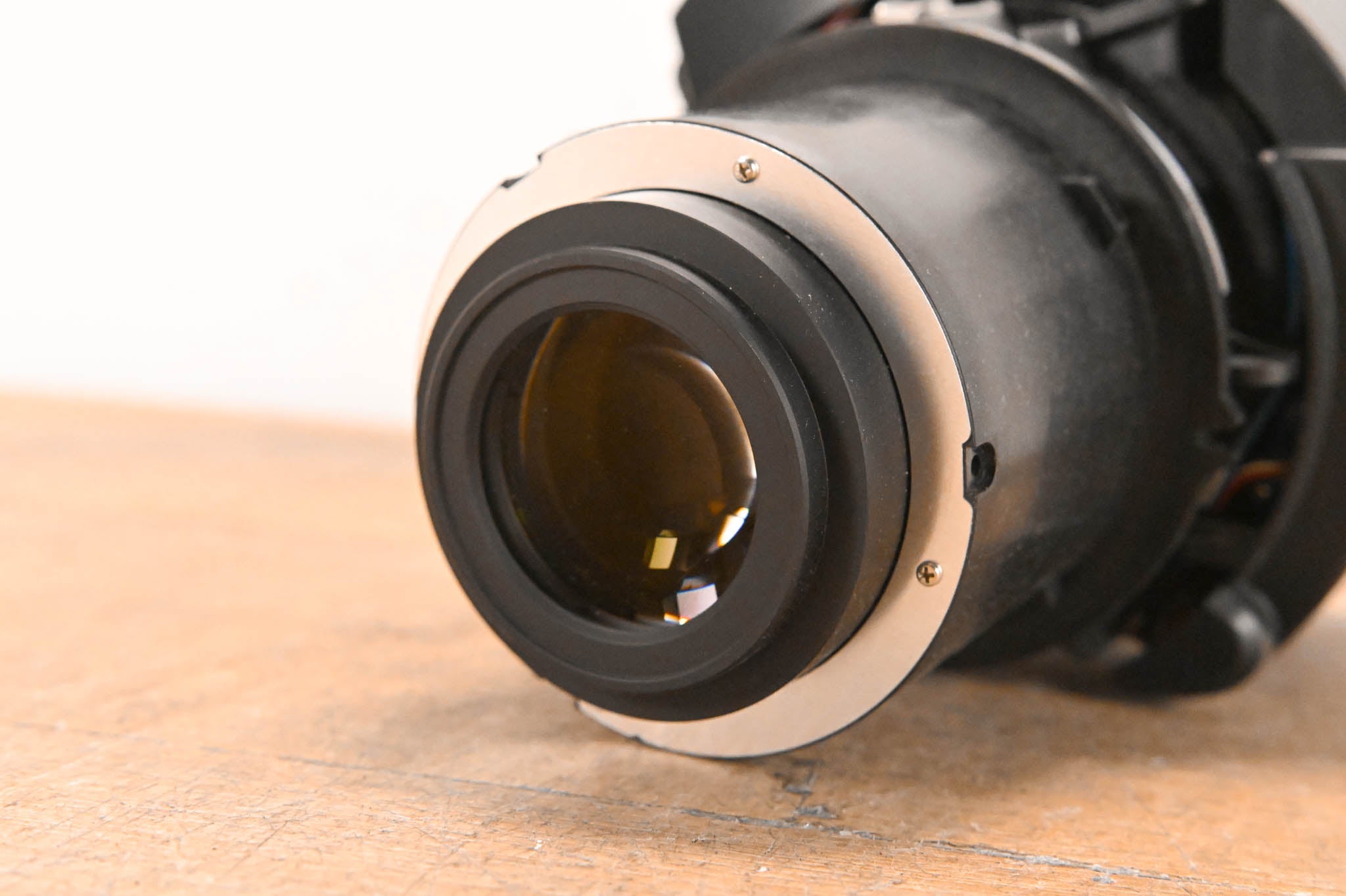 Epson ELPLU03 Wide Short Throw Zoom Lens #1