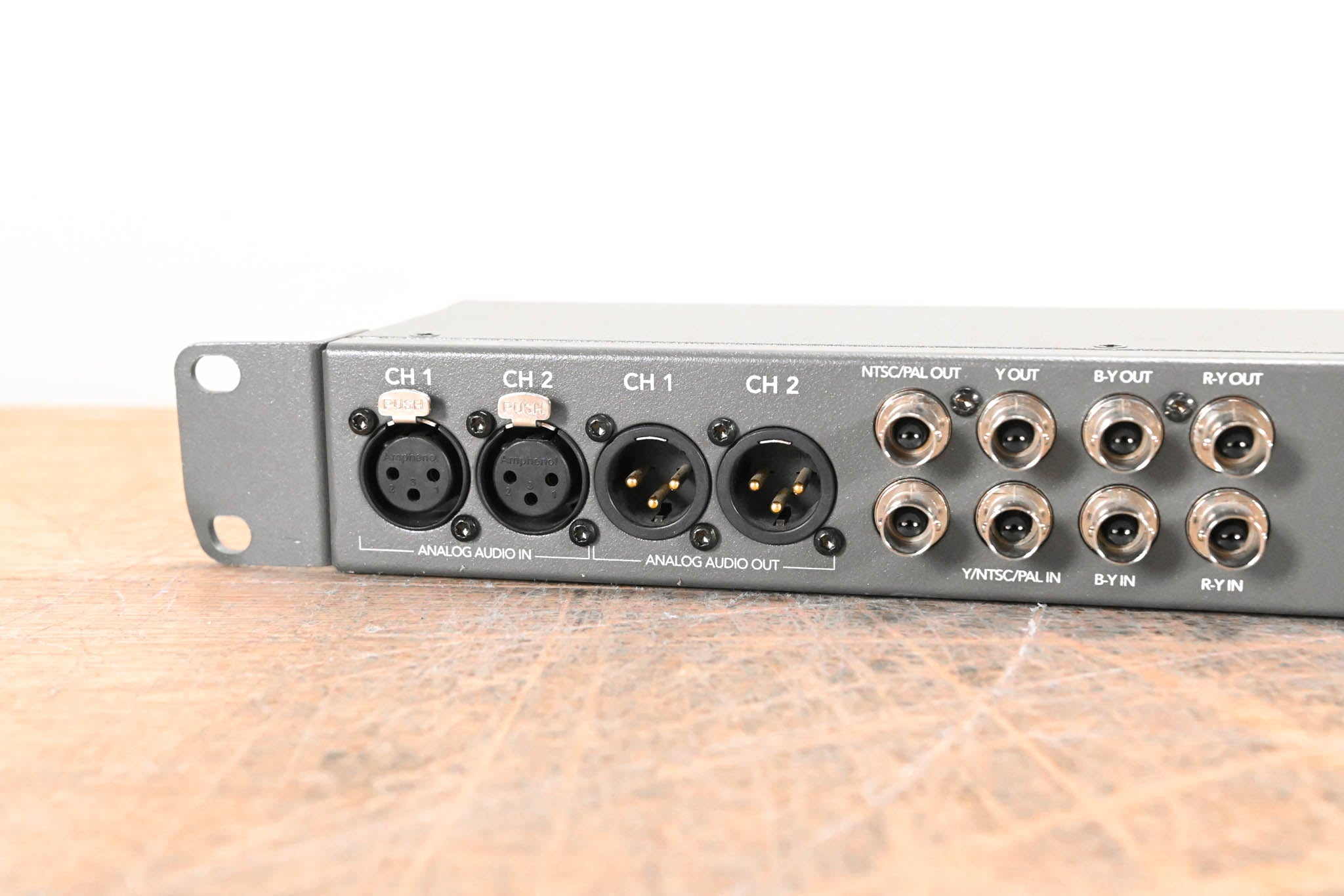 Blackmagic Design Broadcast Converter