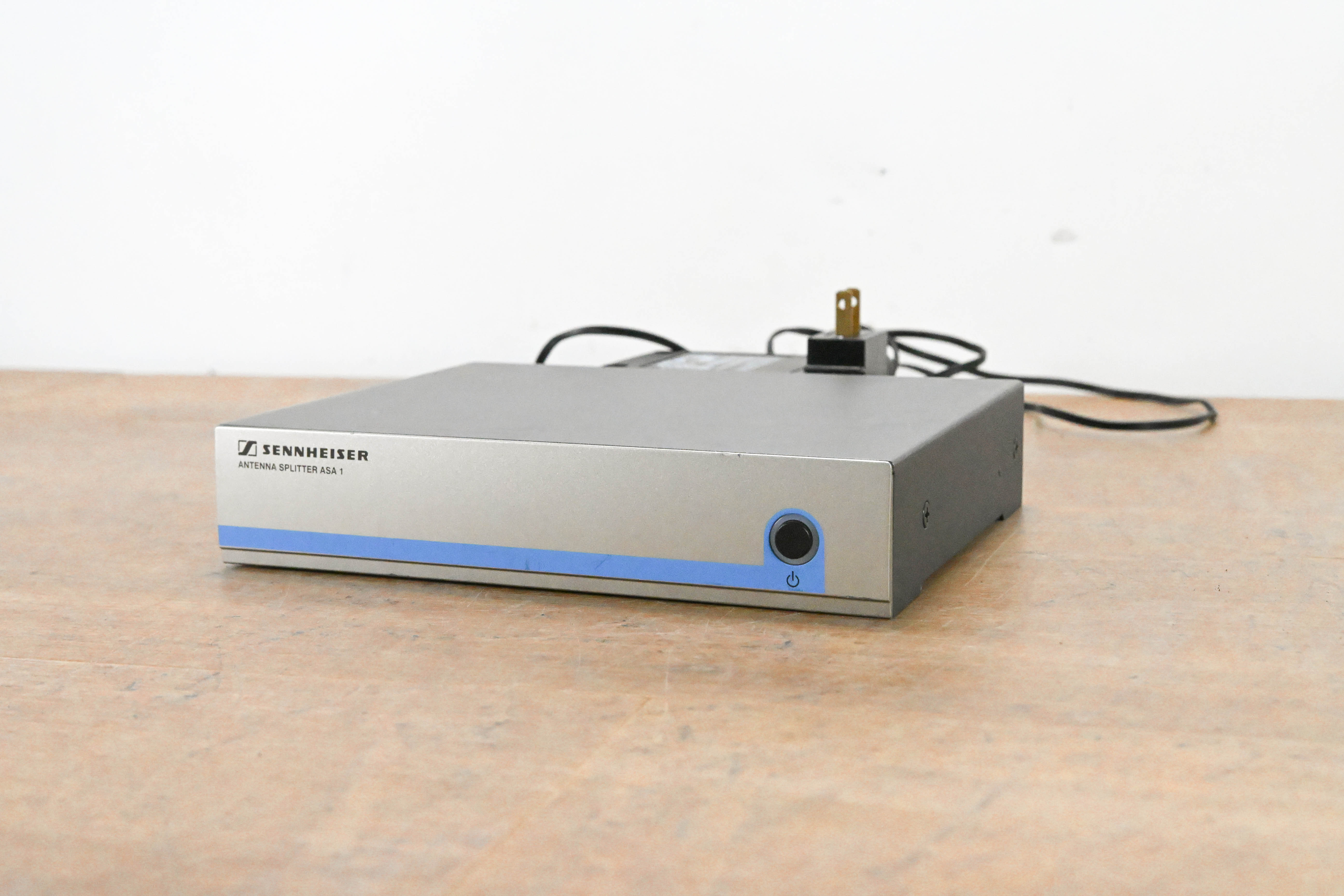 Sennheiser ASA 1 Active Antenna Splitter - 500-870 MHz