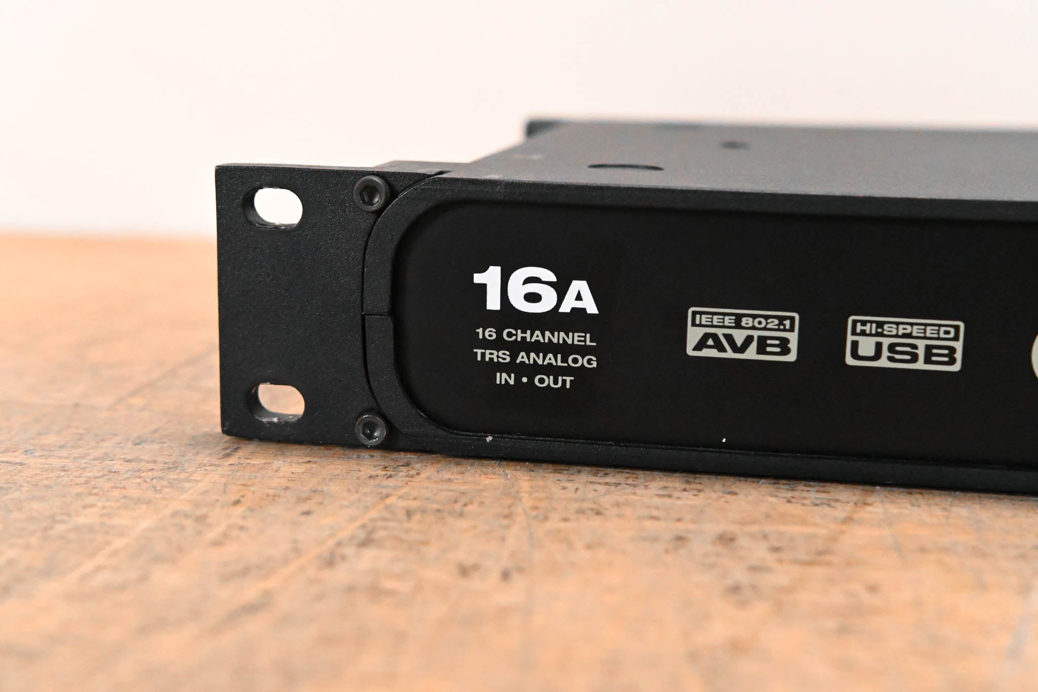 MOTU 16A 32x32 Thunderbolt / USB 2.0 Audio Interface with AVB