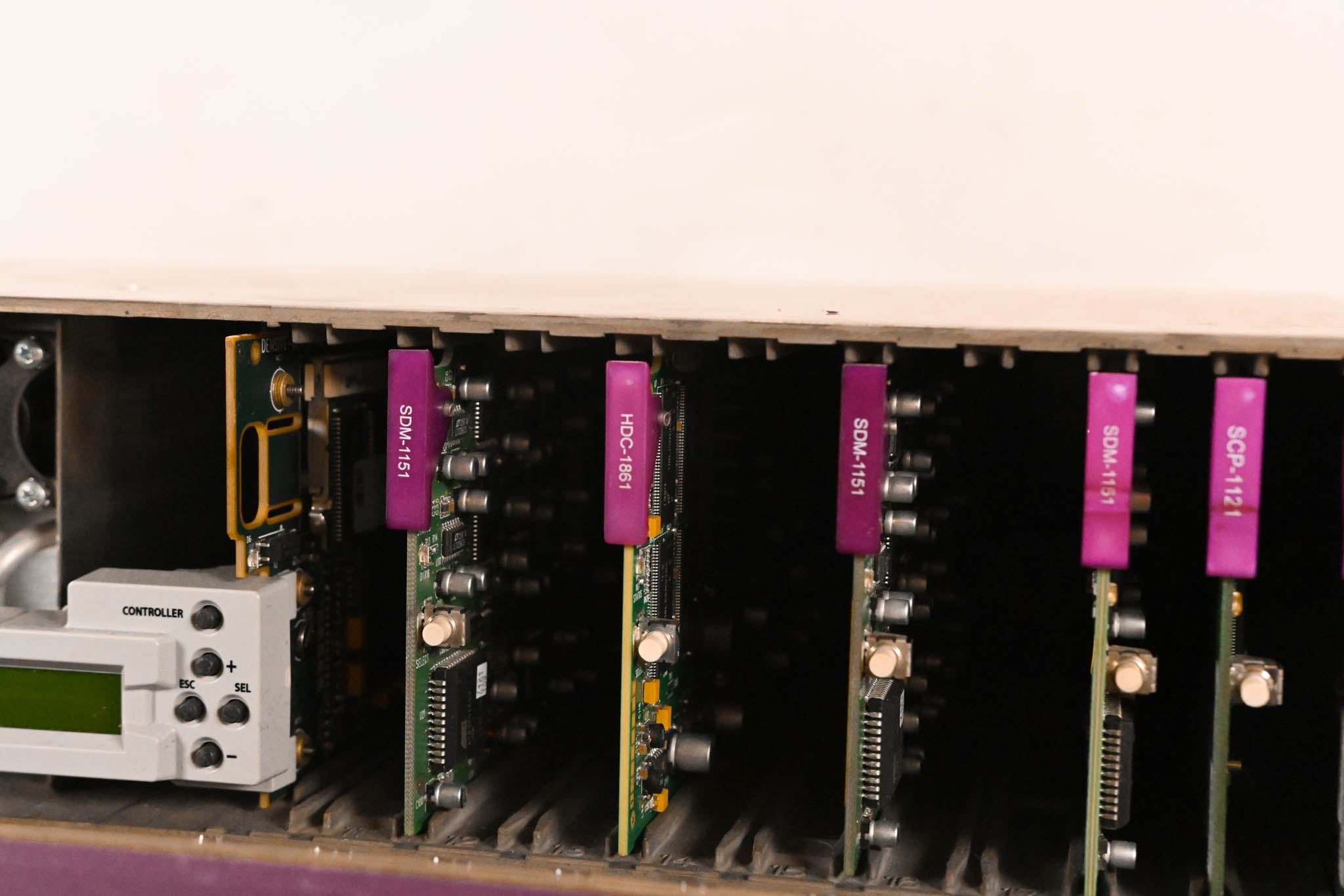 Miranda Densité Housing Frame w/ Cards