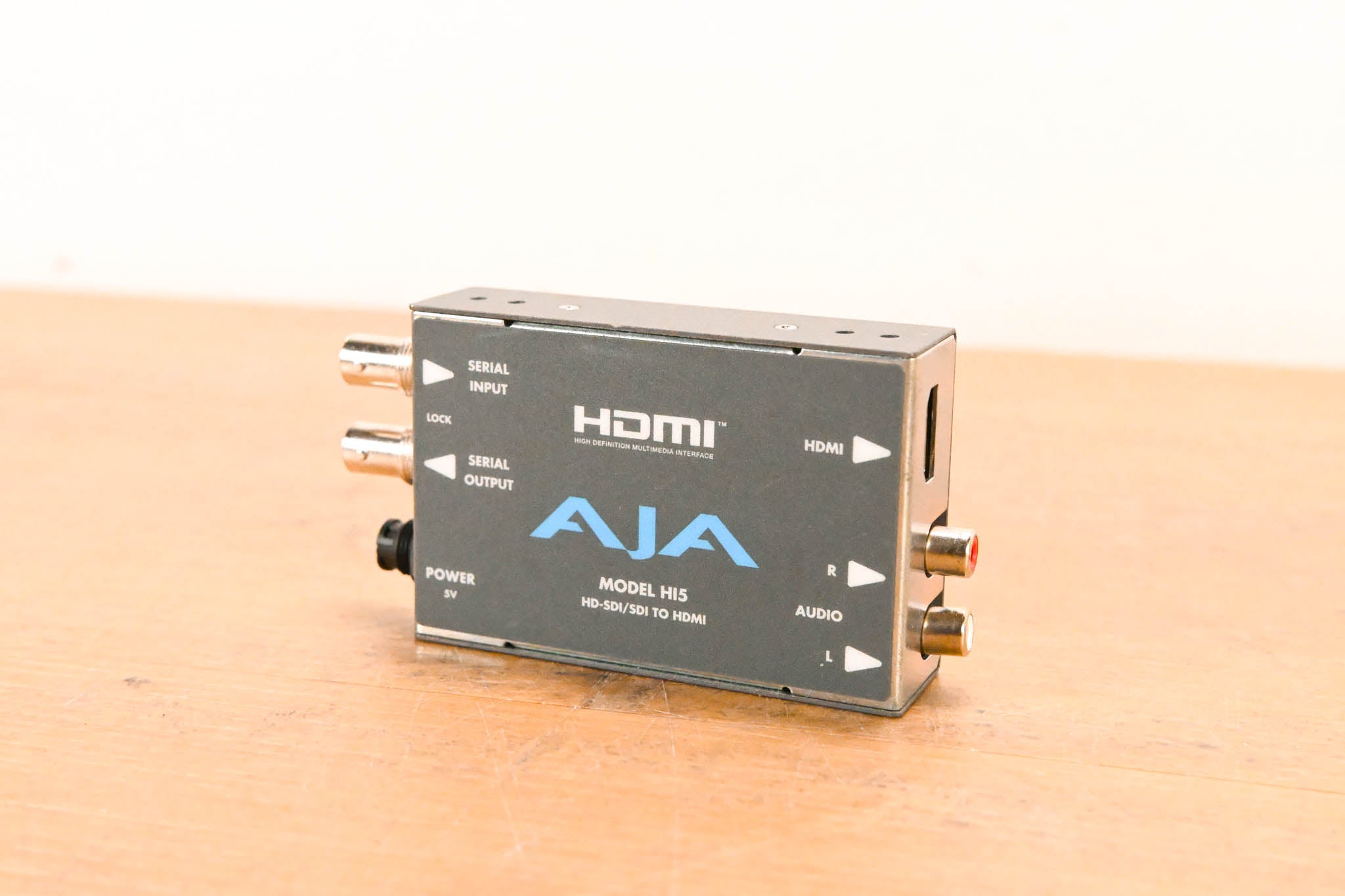 AJA HI5 HD/SD-SDI to HDMI Video and Audio Converter (NO POWER SUPPLY)