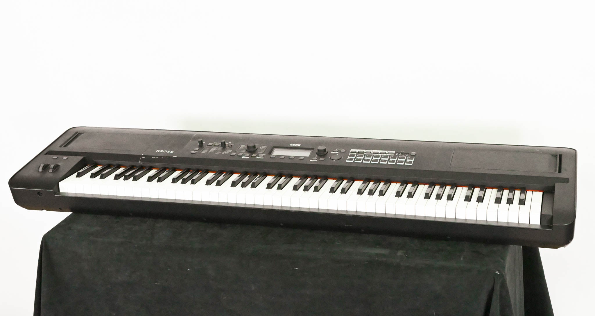 Korg Kross 2 88-Key Synthesizer Workstation