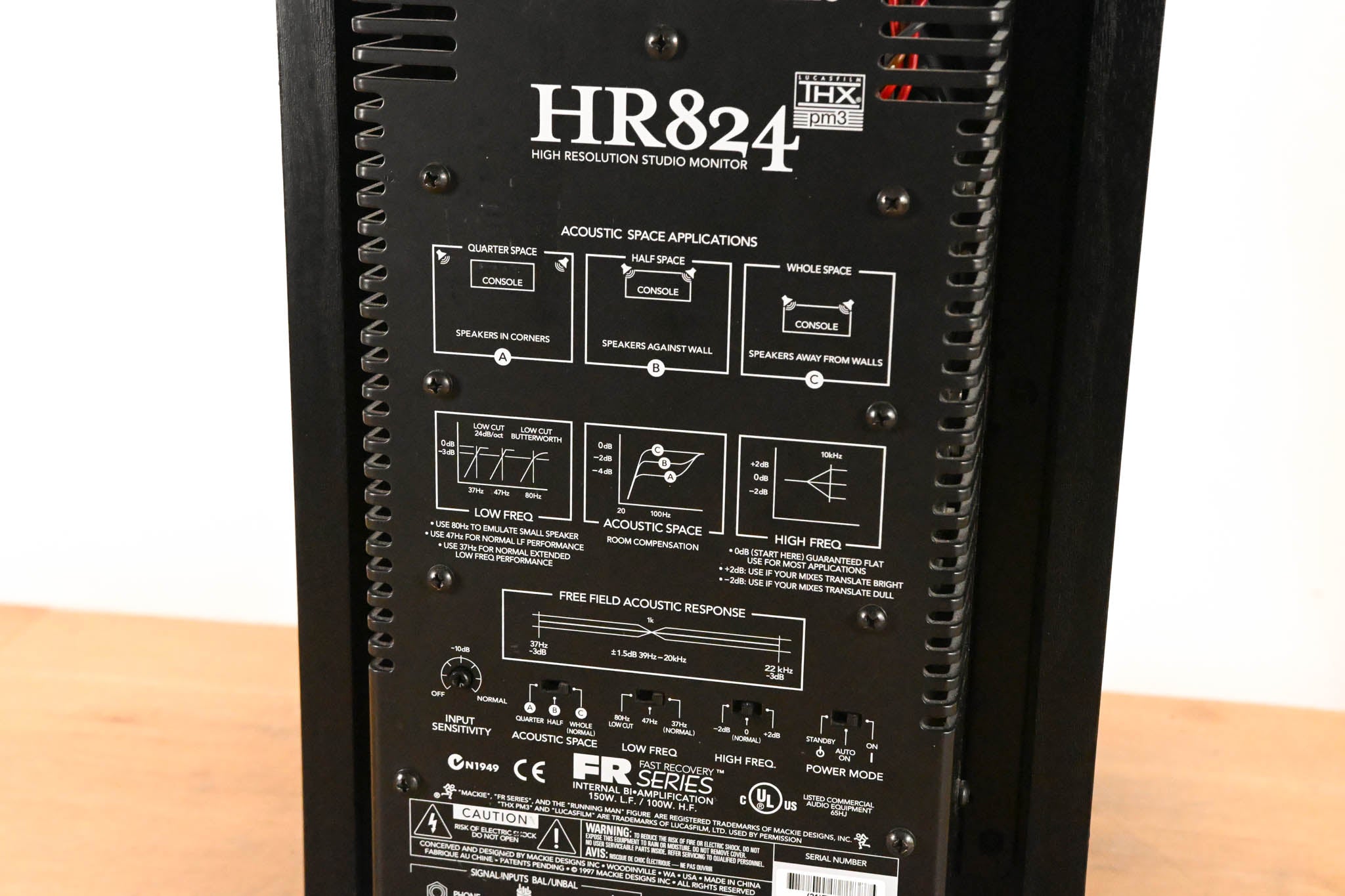 Mackie HR824 8.75-inch Active Studio Monitor