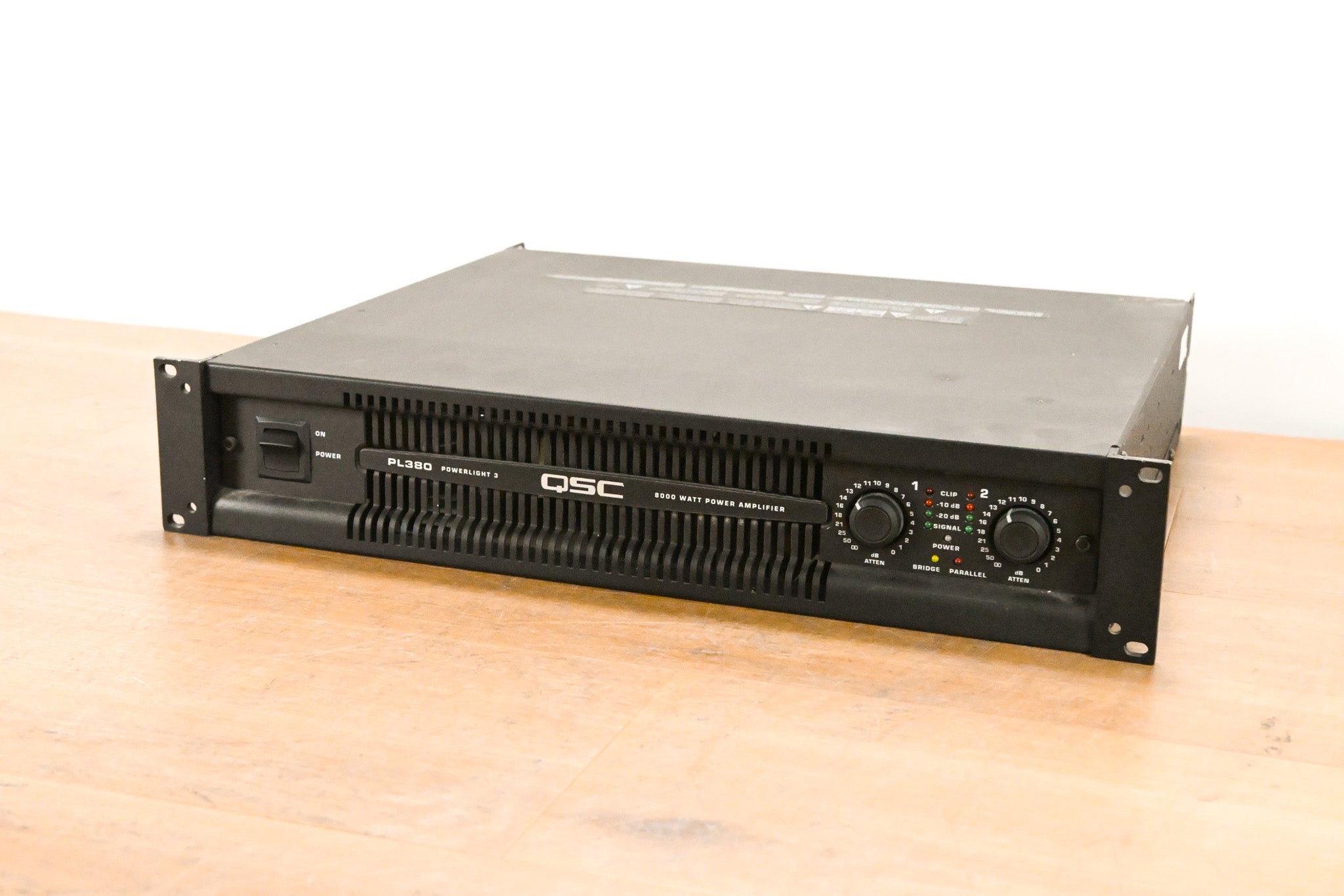 QSC PL380 Powerlight 3 Series 2-Channel Power Amplifier