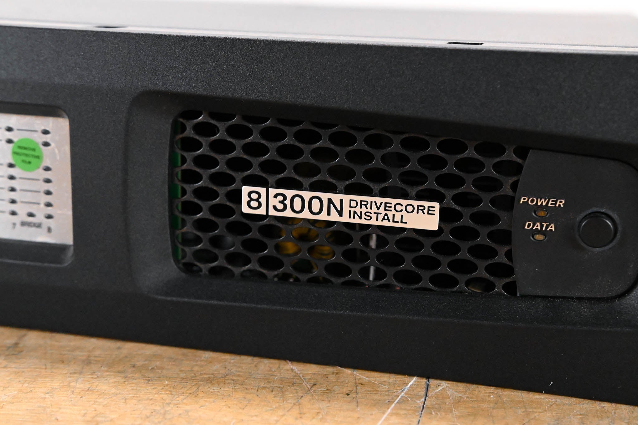 Crown DCi 8|300N 8-Channel, 300W @ 4 ohms Power Amplifier w/ BLU link