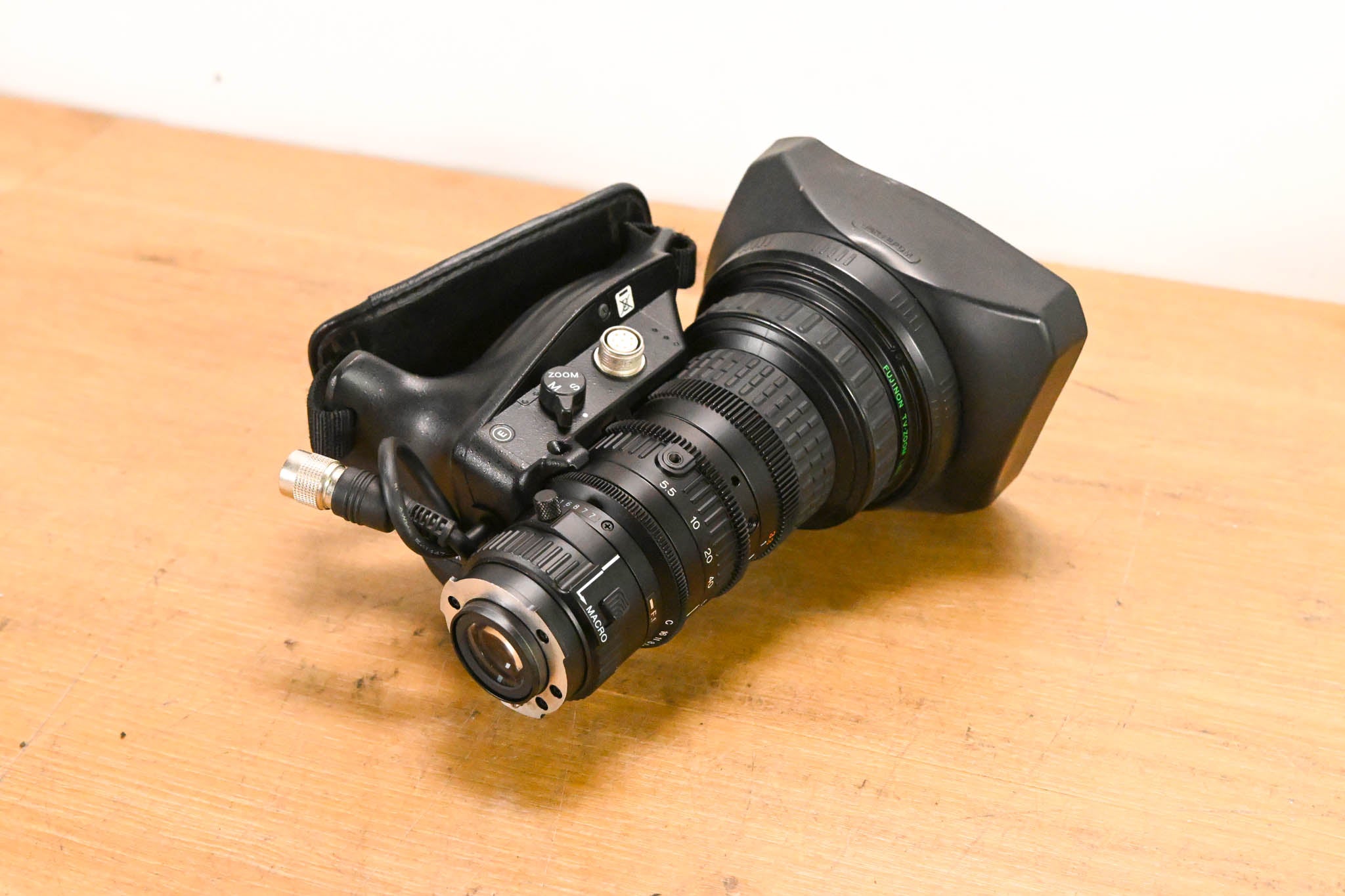 Fujinon Th16x5.5BRMU 1/3" Broadcast Zoom Lens - 1:1.4/5.5-88mm