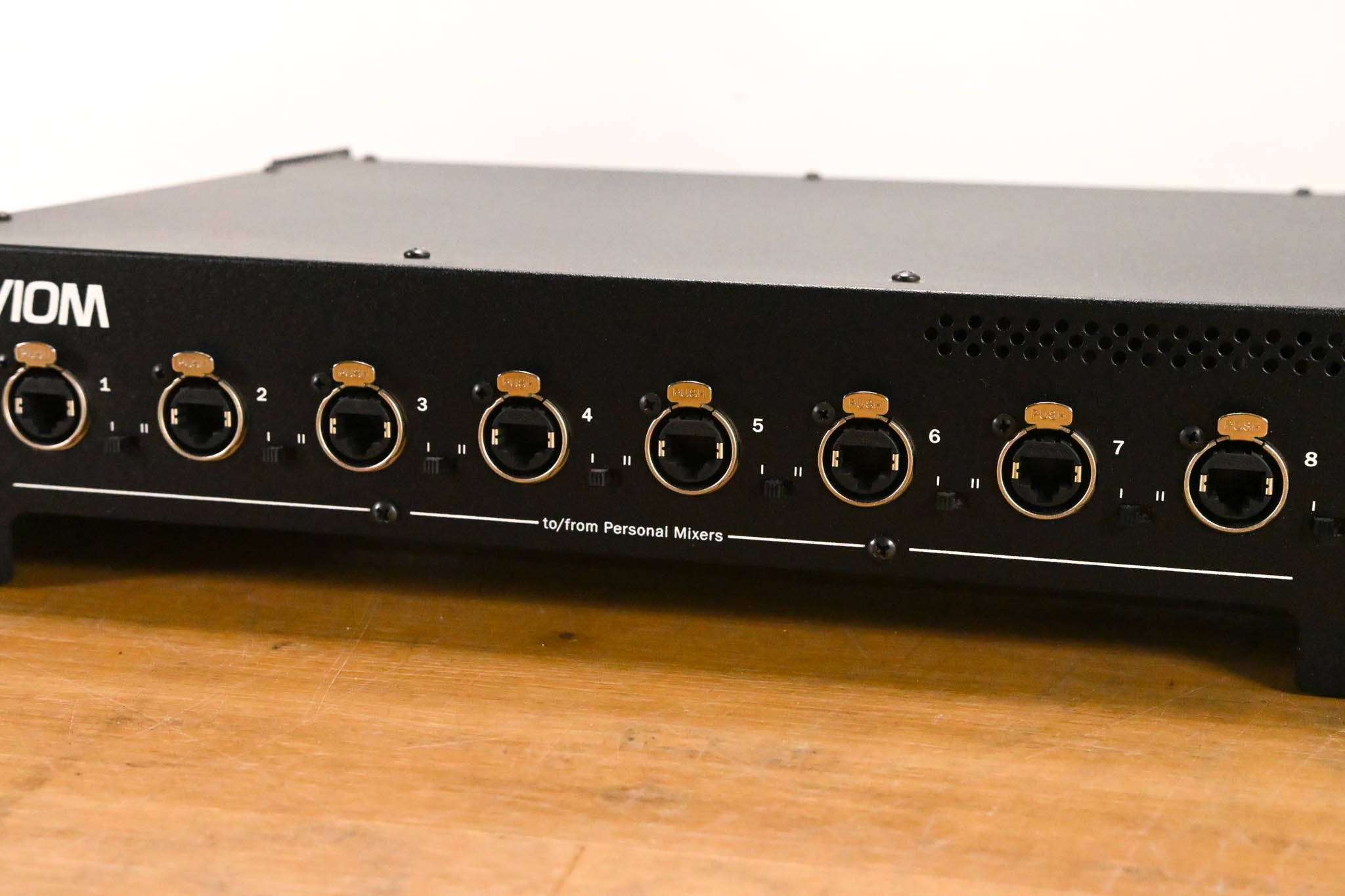 Aviom D800 A-Net Distributor