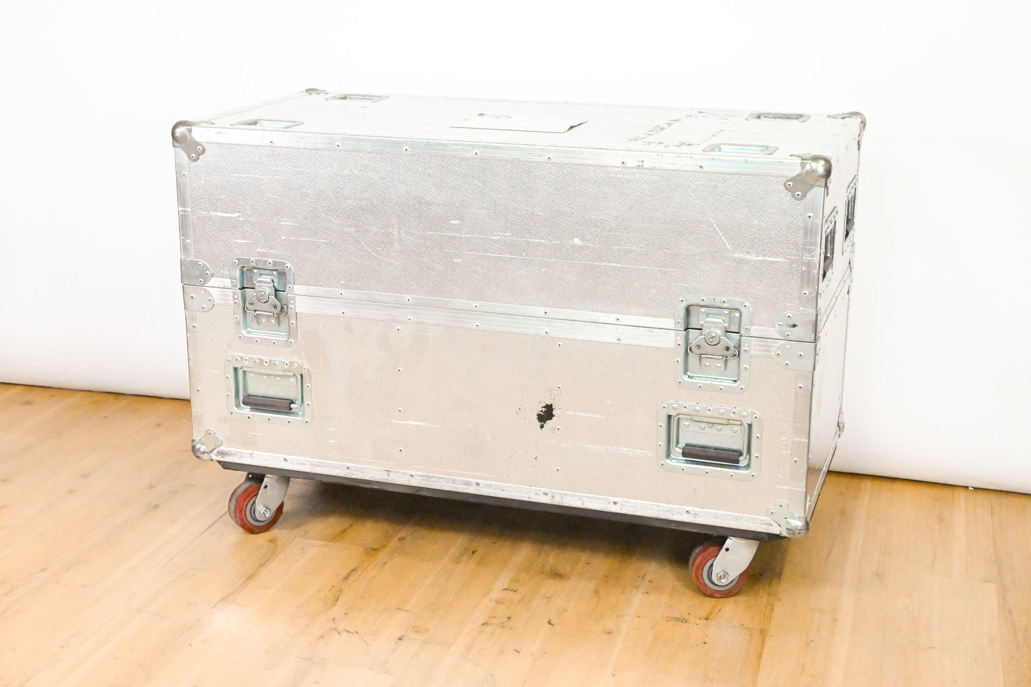 Meyer Sound UM-1P 12" Powered Stage Monitor Speaker (PAIR) w/ Road Case