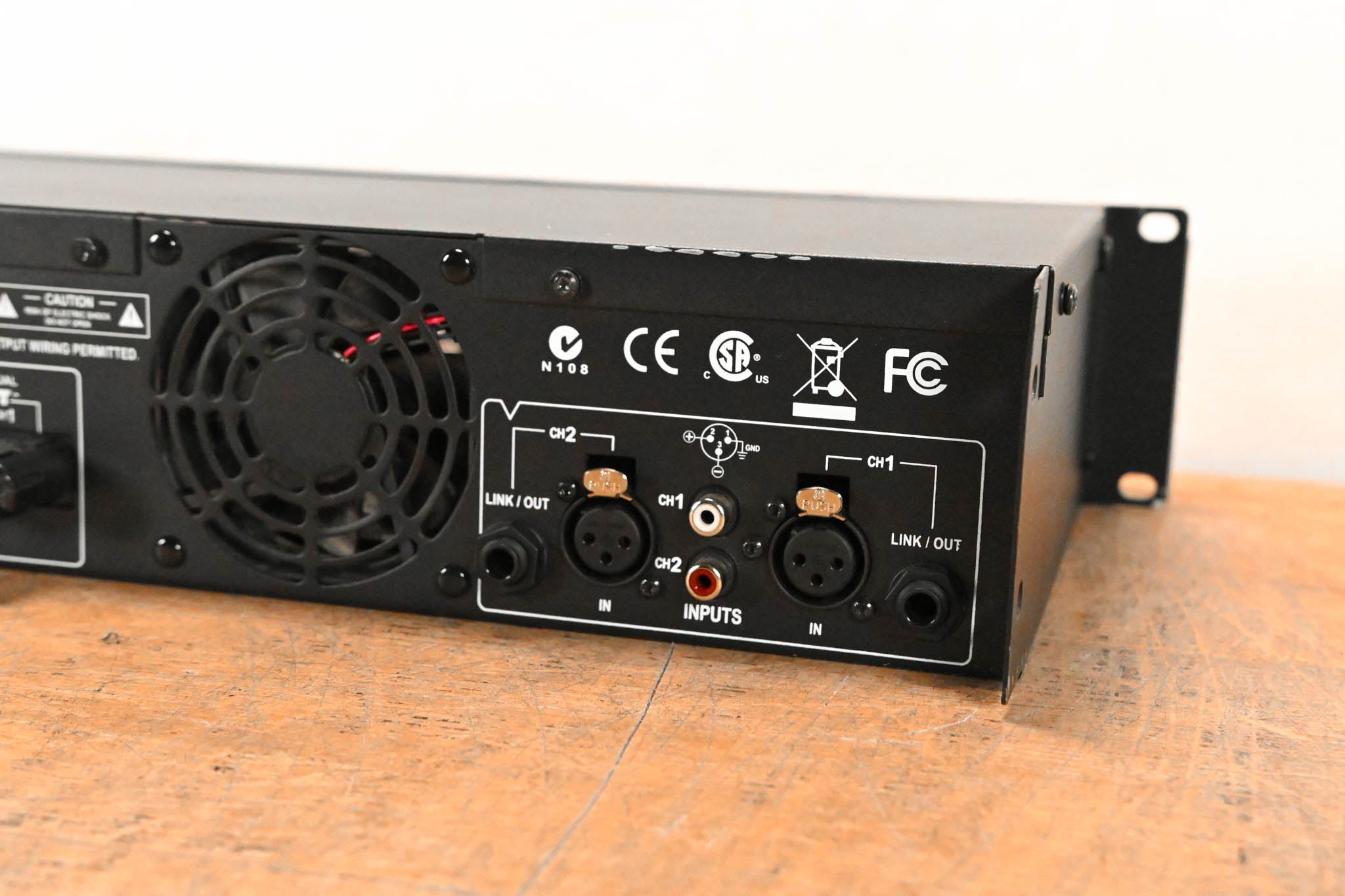 Crown XLS 1000 Two-channel, 350W @ 4Ω Power Amplifier