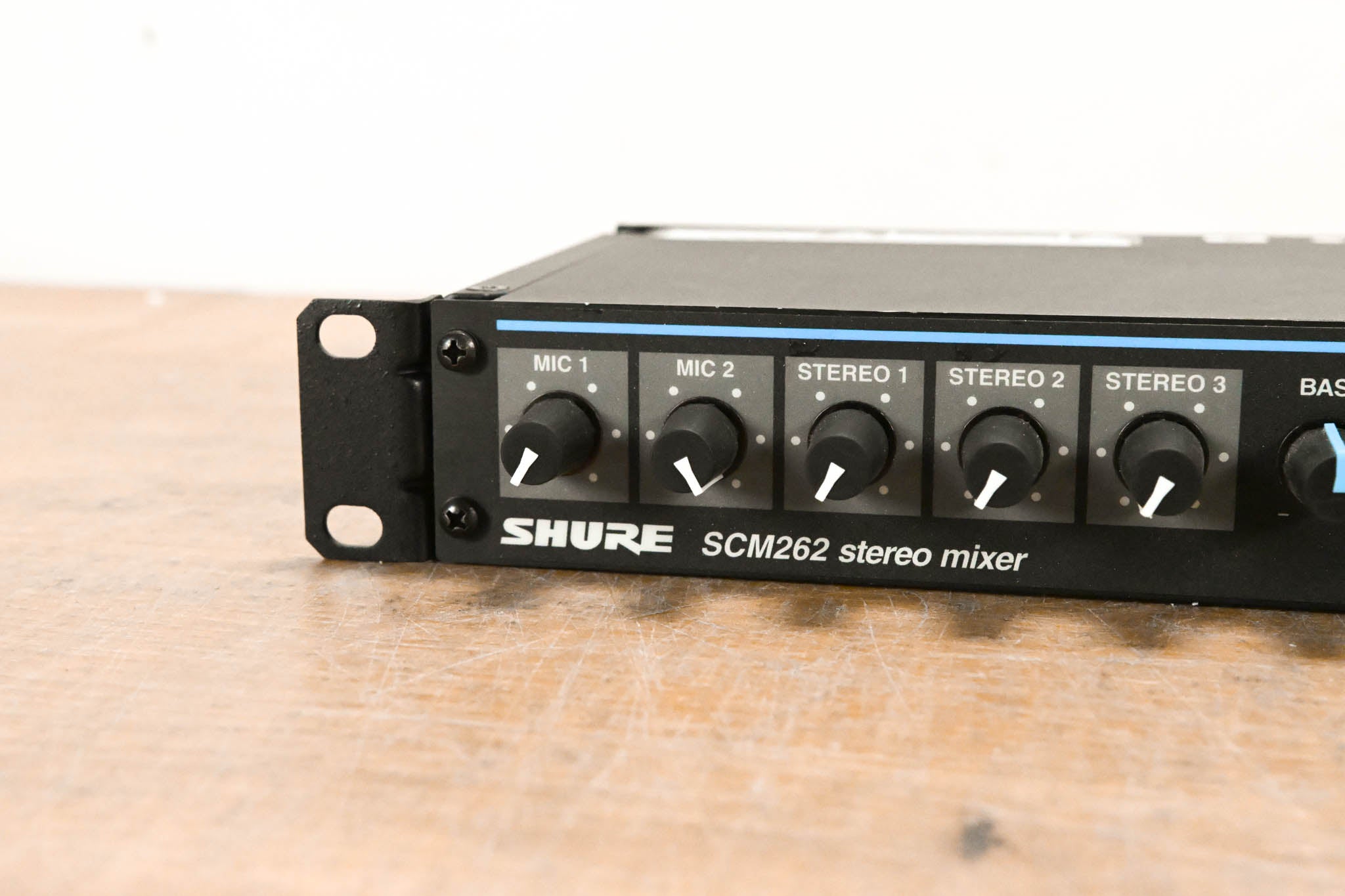 Shure SCM262 Stereo Microphone Mixer