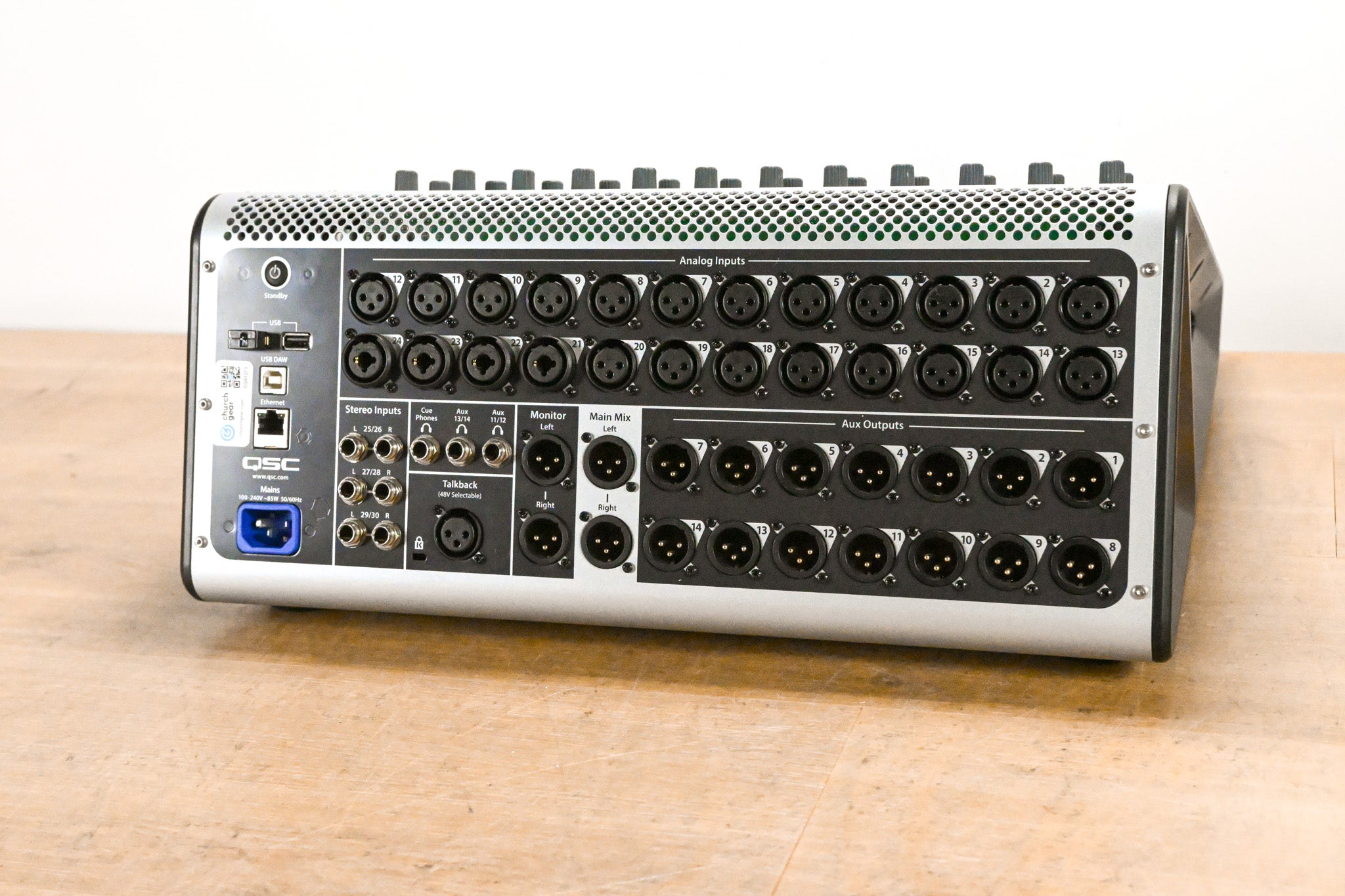QSC Touchmix-30 Pro 32-Channel Professional Digital Mixer